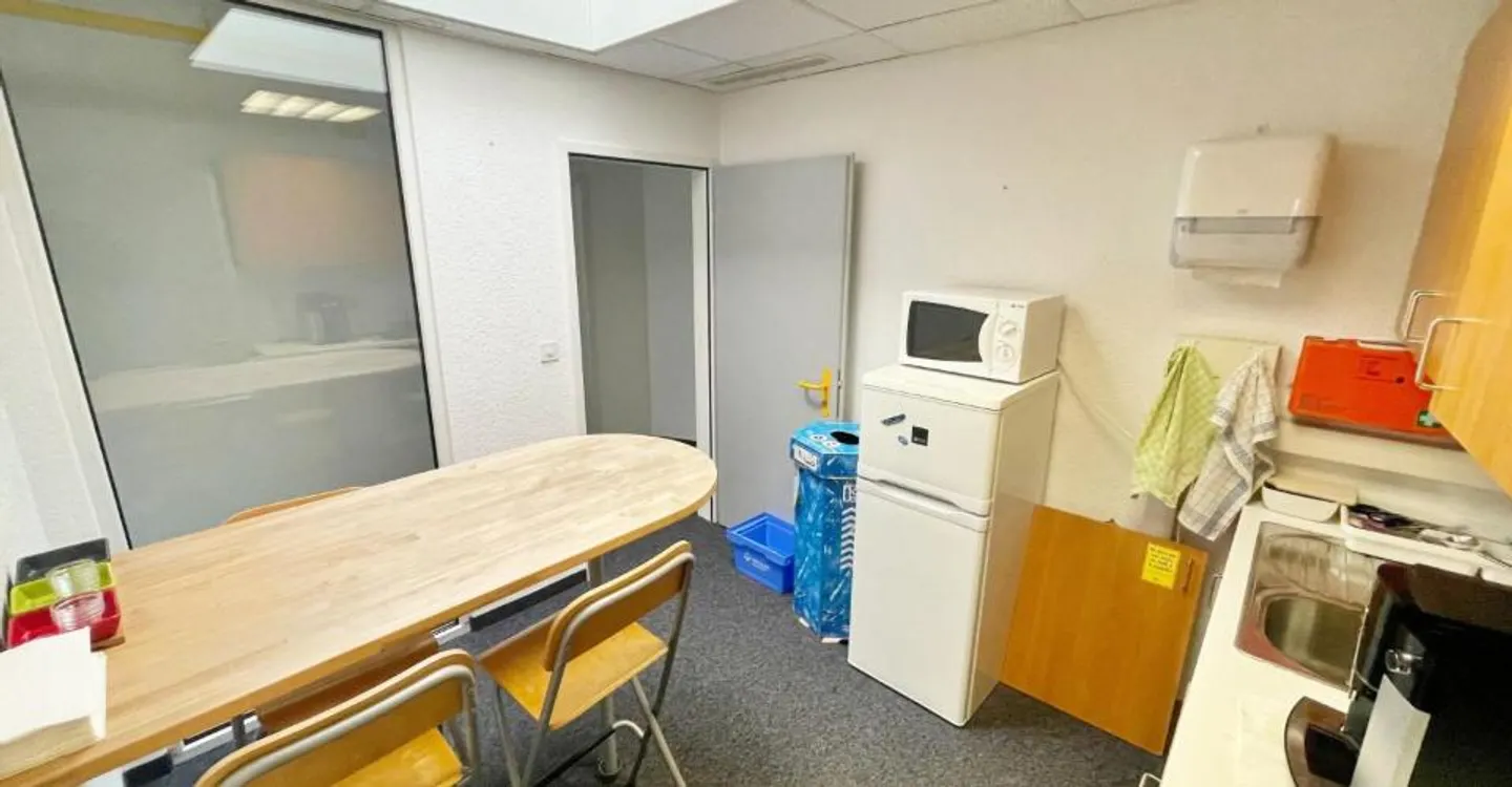Bureau Commercial Spacieux à Crissier - Photo 5 sur 11