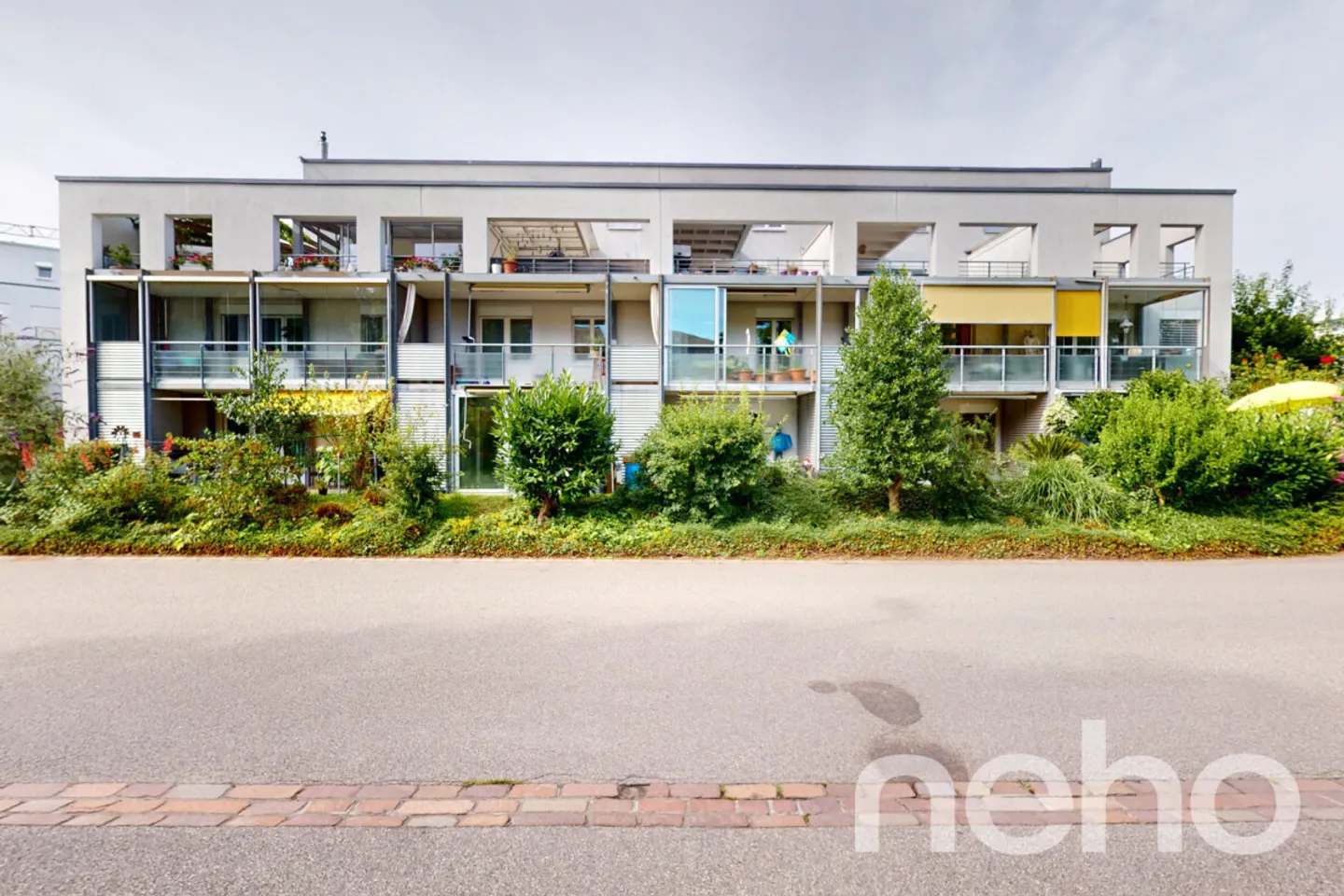 Moderno appartamento duplex con grande terrazza nel cuore di Zuchwil - Foto 12 di 13