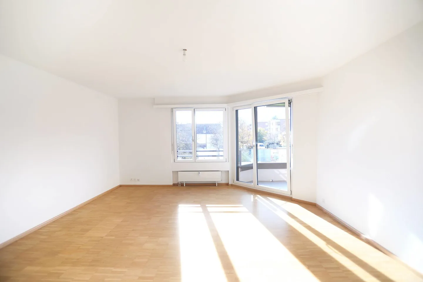 Moderno appartamento di 5 stanze con area giardino - Foto 7 di 10