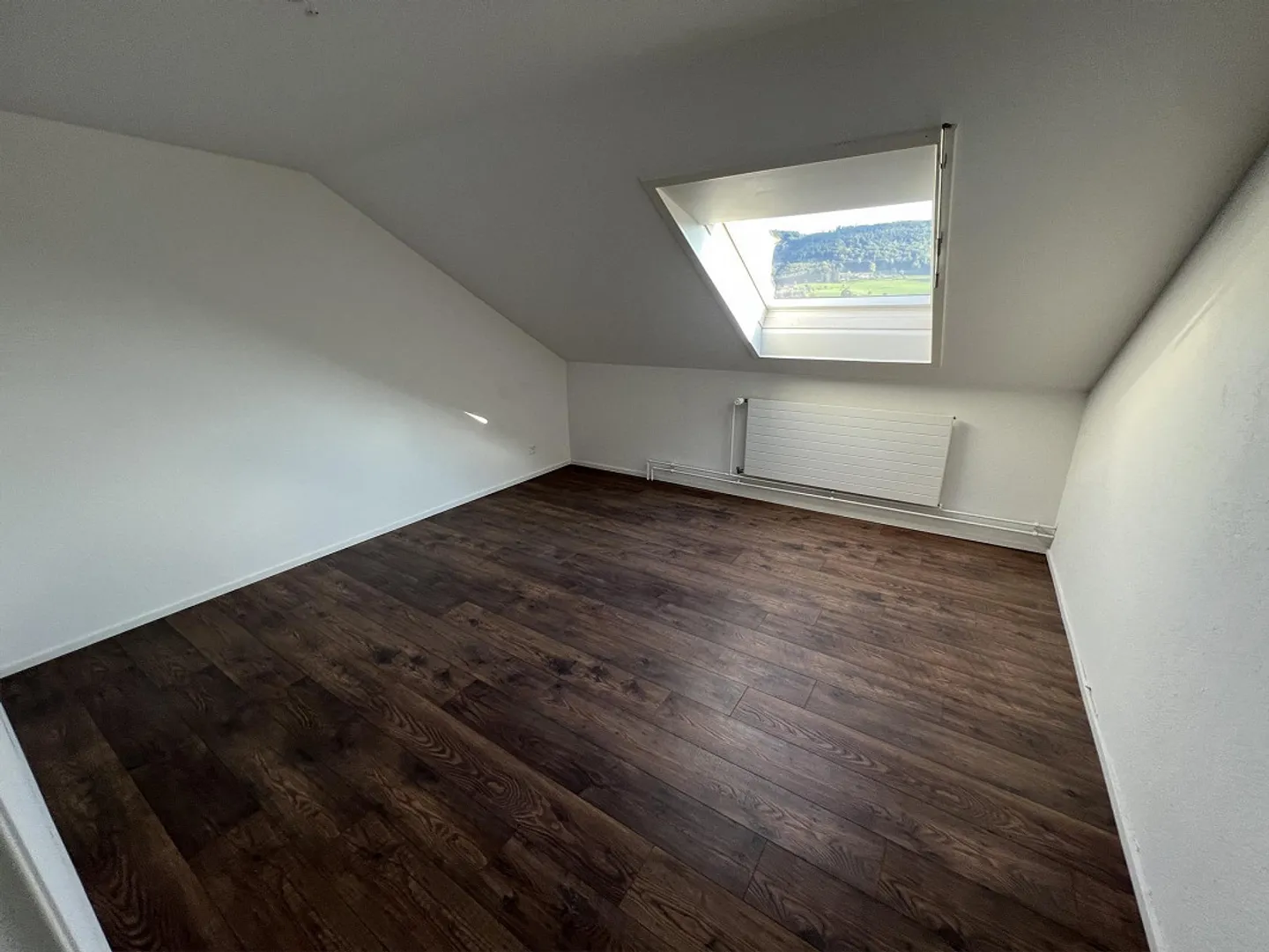 Prima locazione! - appartamento mansardato ristrutturato e bellissimo di 4,5 locali con grande loggia! - Foto 6 di 9