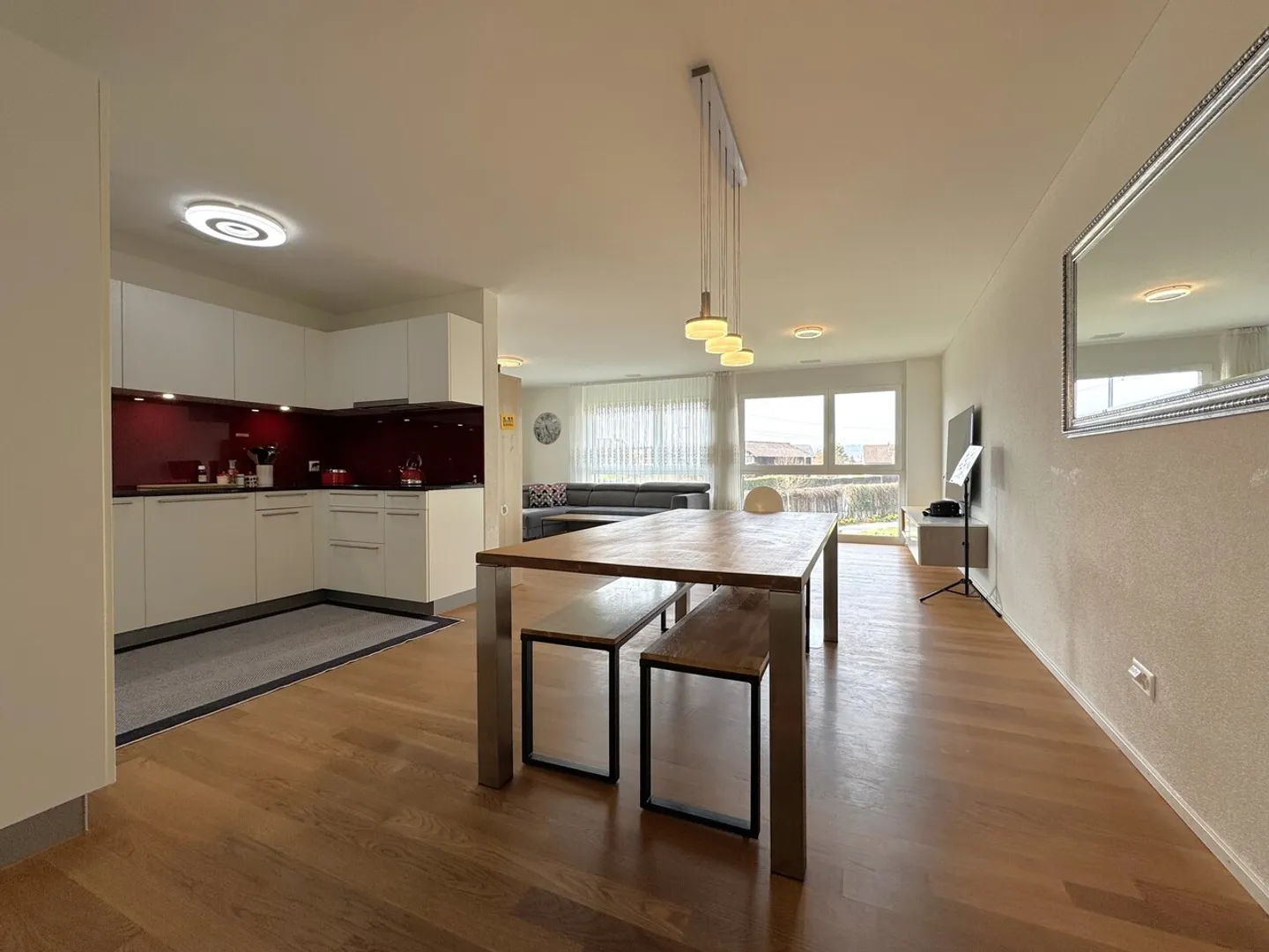 Vie moderne près de la gare de Klingnau - Photo 2 sur 12