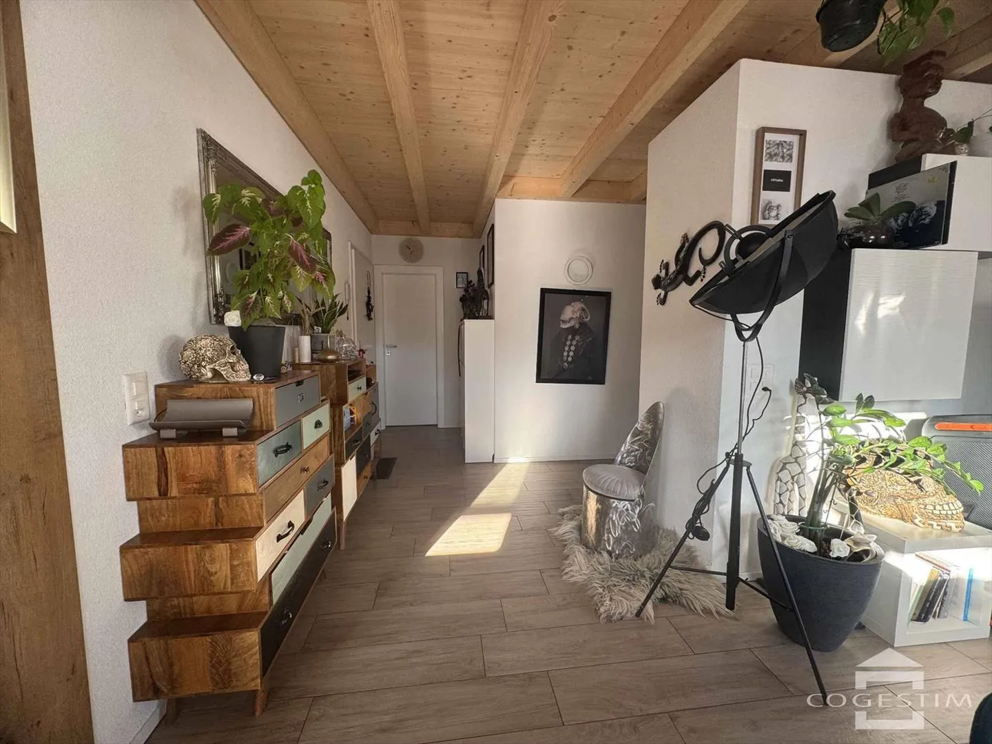 Ultimo piano 4.5 stanze - Foto 4 di 10