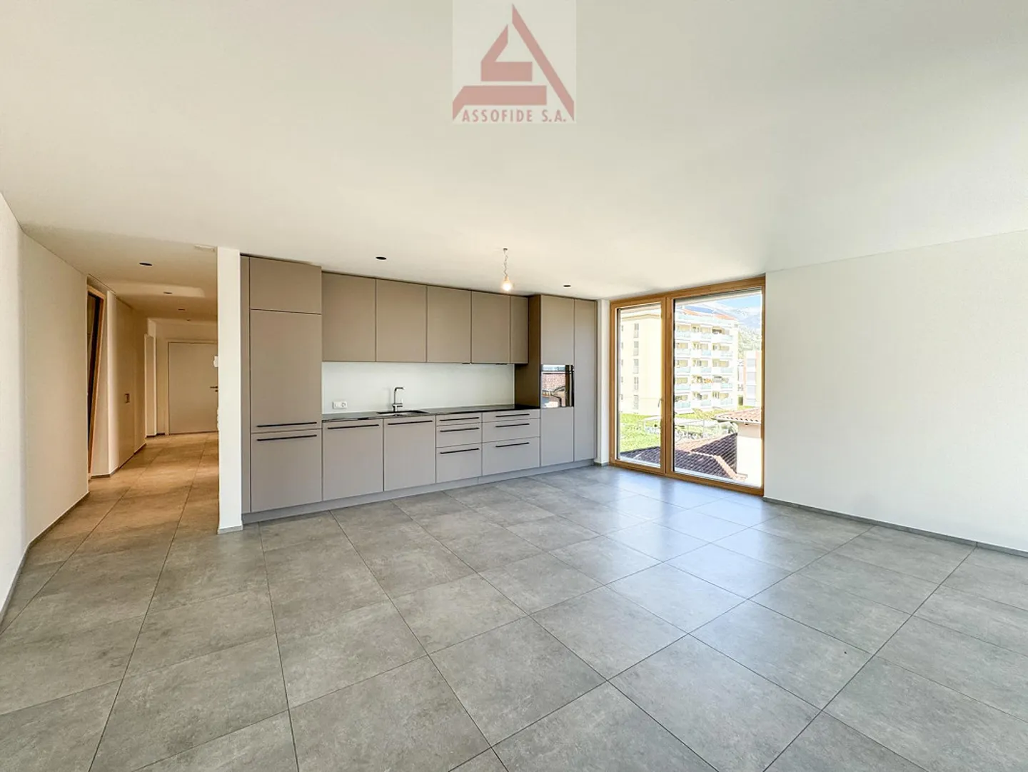 Modernity, comfort and style - Photo 2 of 5