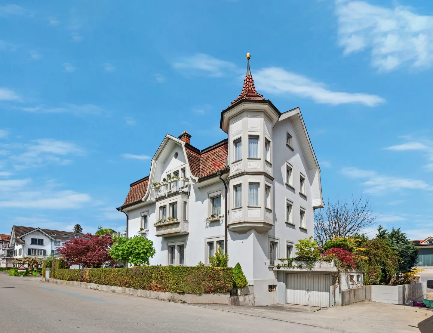 Villa in stile Liberty elegante nel cuore di Wil - Foto 1 di 13