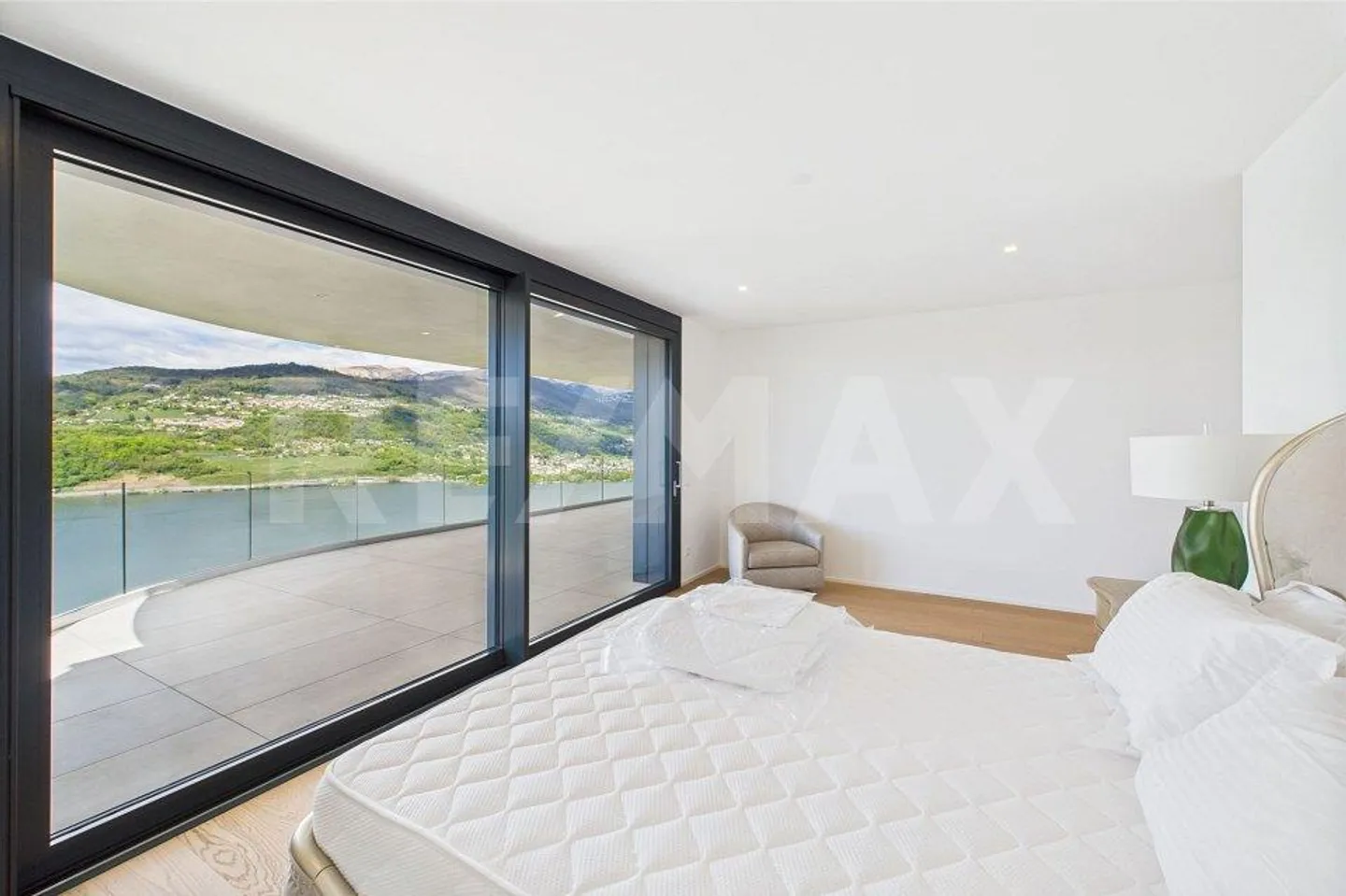 Exklusive T-Lake Residenz - Panoramablick auf den Luganersee - Foto 8 von 13