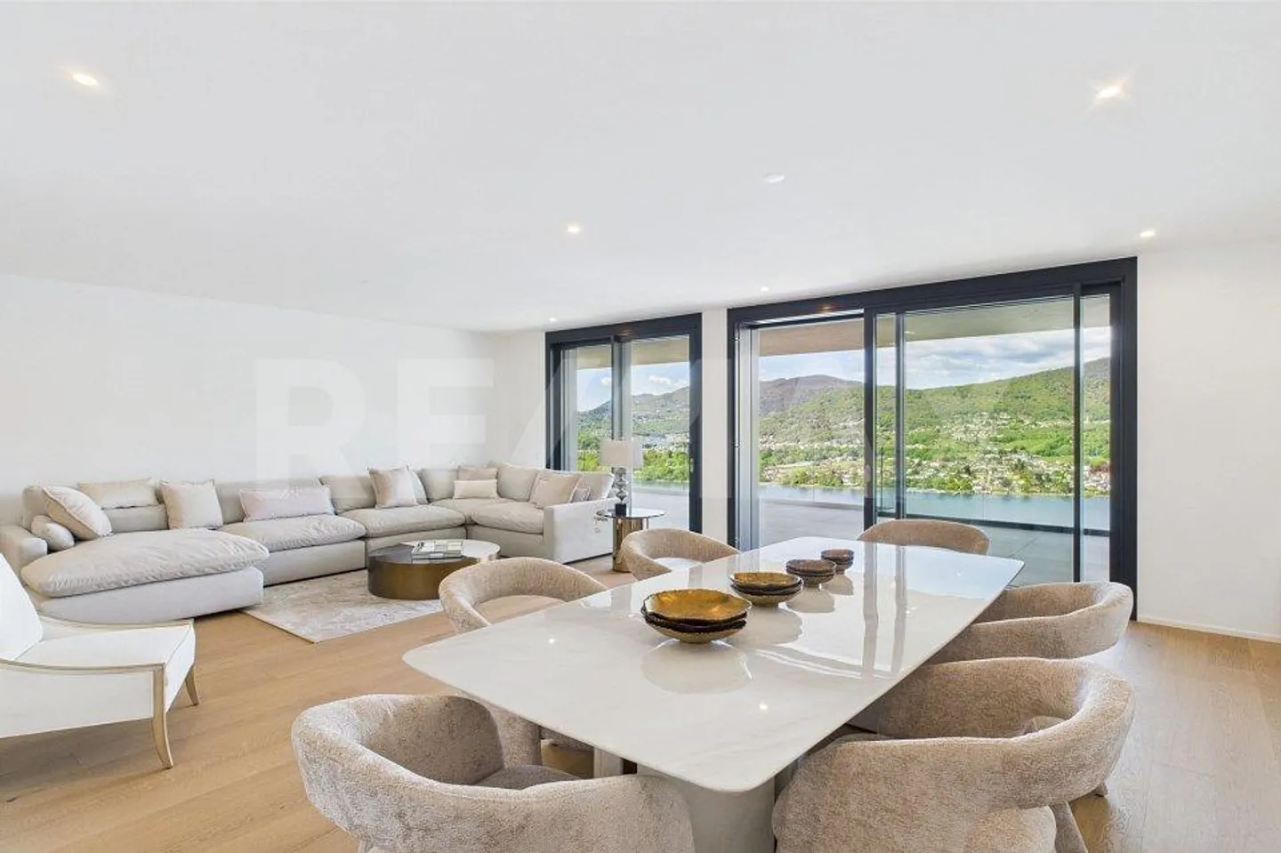 Exklusive T-Lake Residenz - Panoramablick auf den Luganersee - Foto 10 von 13