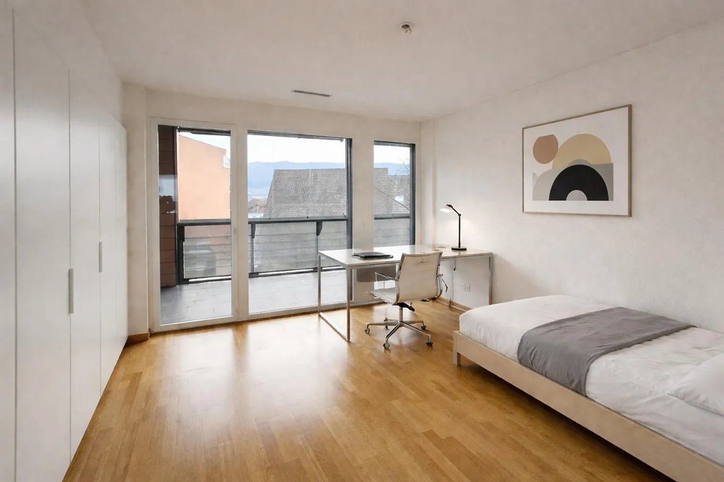 Appartement de 4,5 pièces Bornblick avec balcon et place de parking souterrain - Photo 2 sur 12