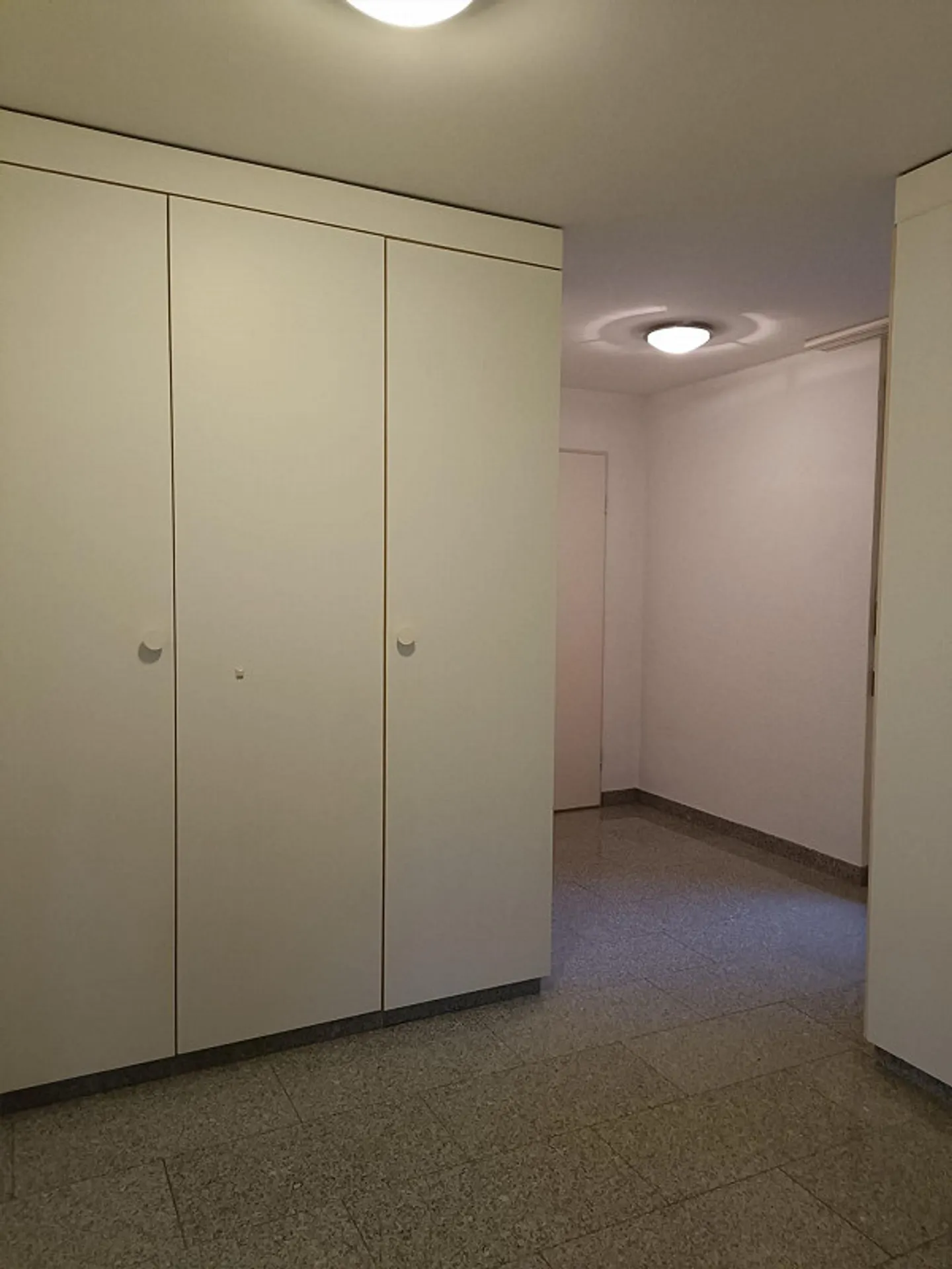 Appartamento moderno 2,5 locali - 135 - Foto 1 di 7