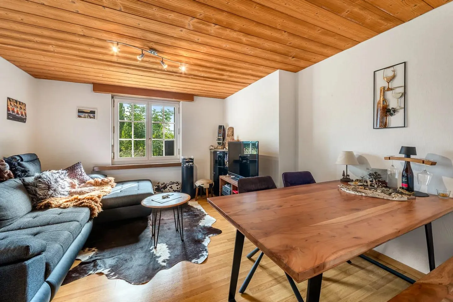 Majestic villa with breathtaking views and great potential - Photo 12 of 13