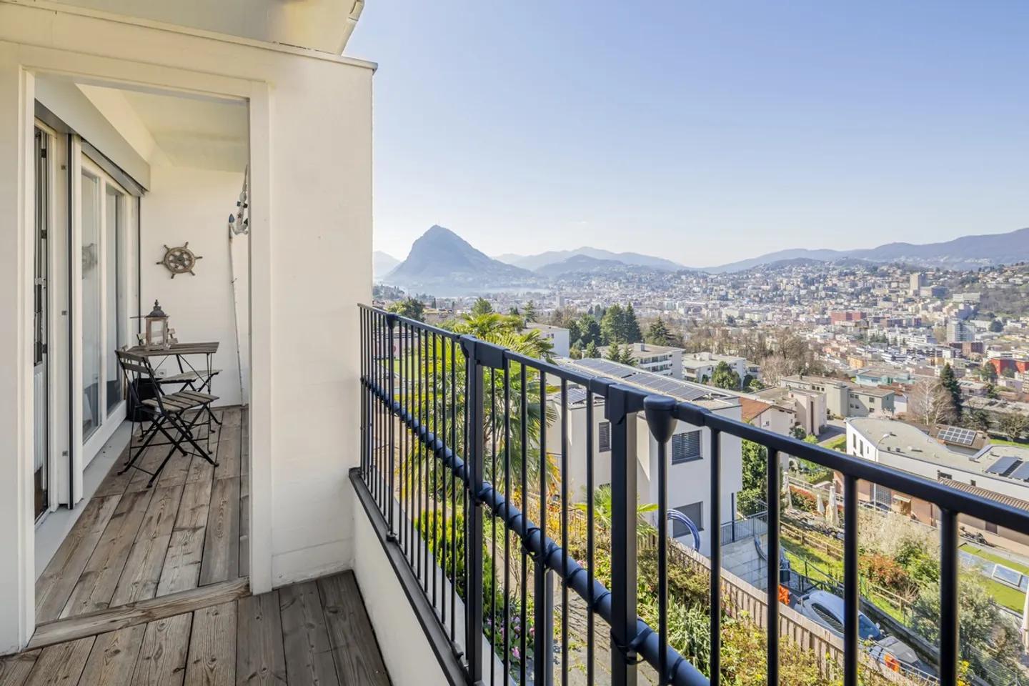 Charme Méditerranéen et Vue Époustouflante - Photo 2 sur 6