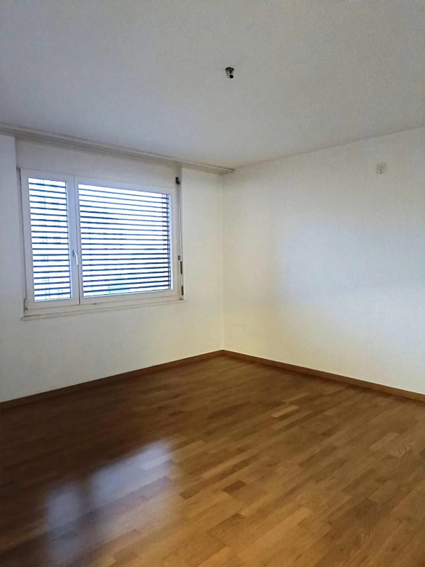 Appartamento moderno 2,5 locali - 135 - Foto 7 di 7