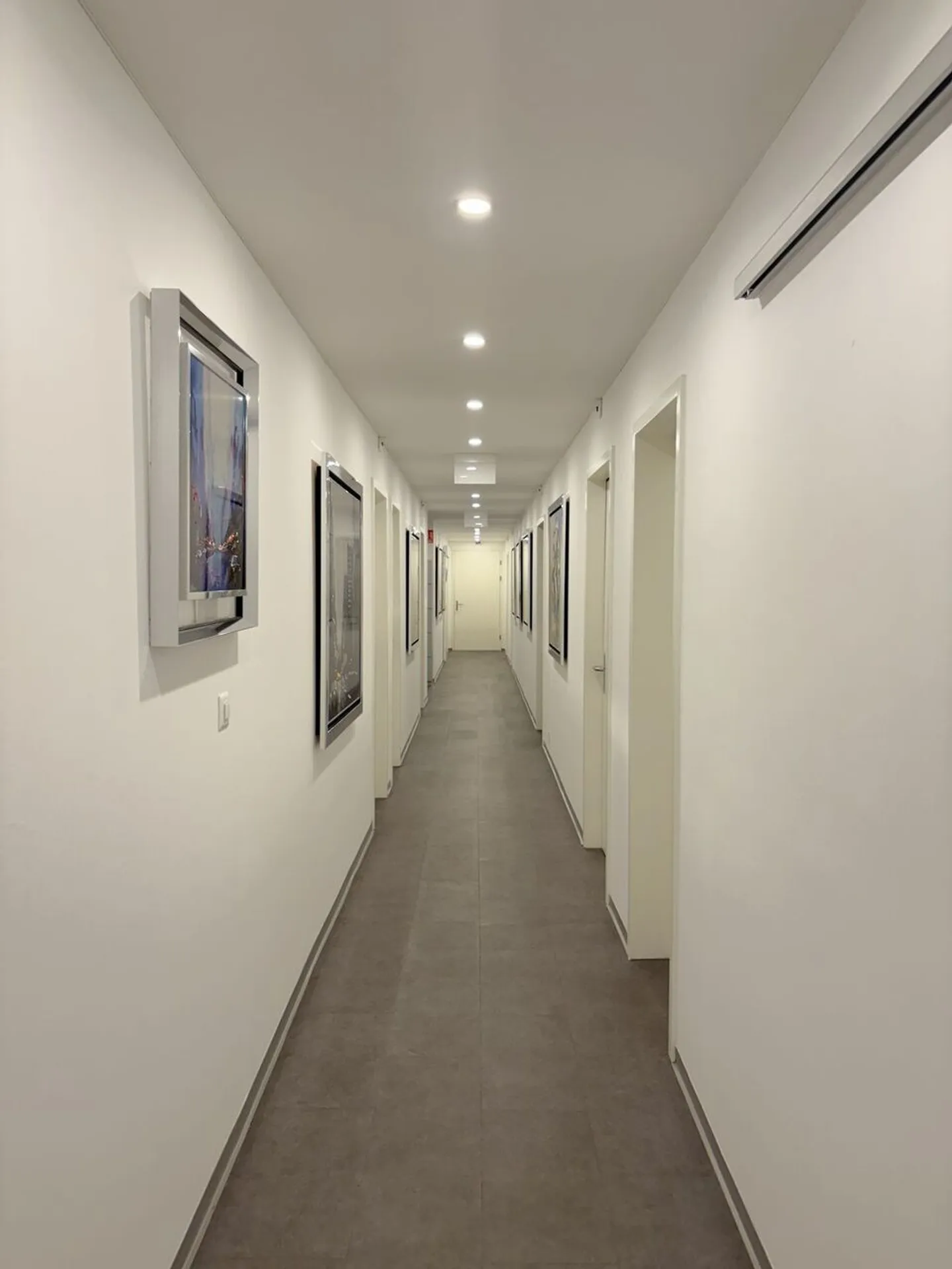 Espace commercial à Montreux - Rare opportunité avec un rendement attractif - Photo 4 sur 5