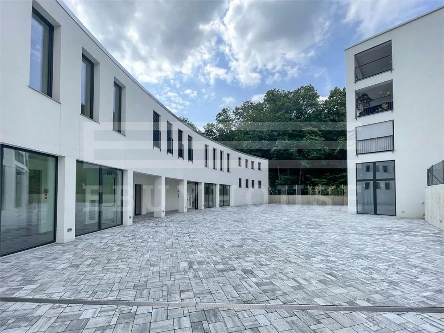 WOHNUNG IN GRÜNER UMGEBUNG, IDEAL ALS INVESTITION - Foto 2 von 6