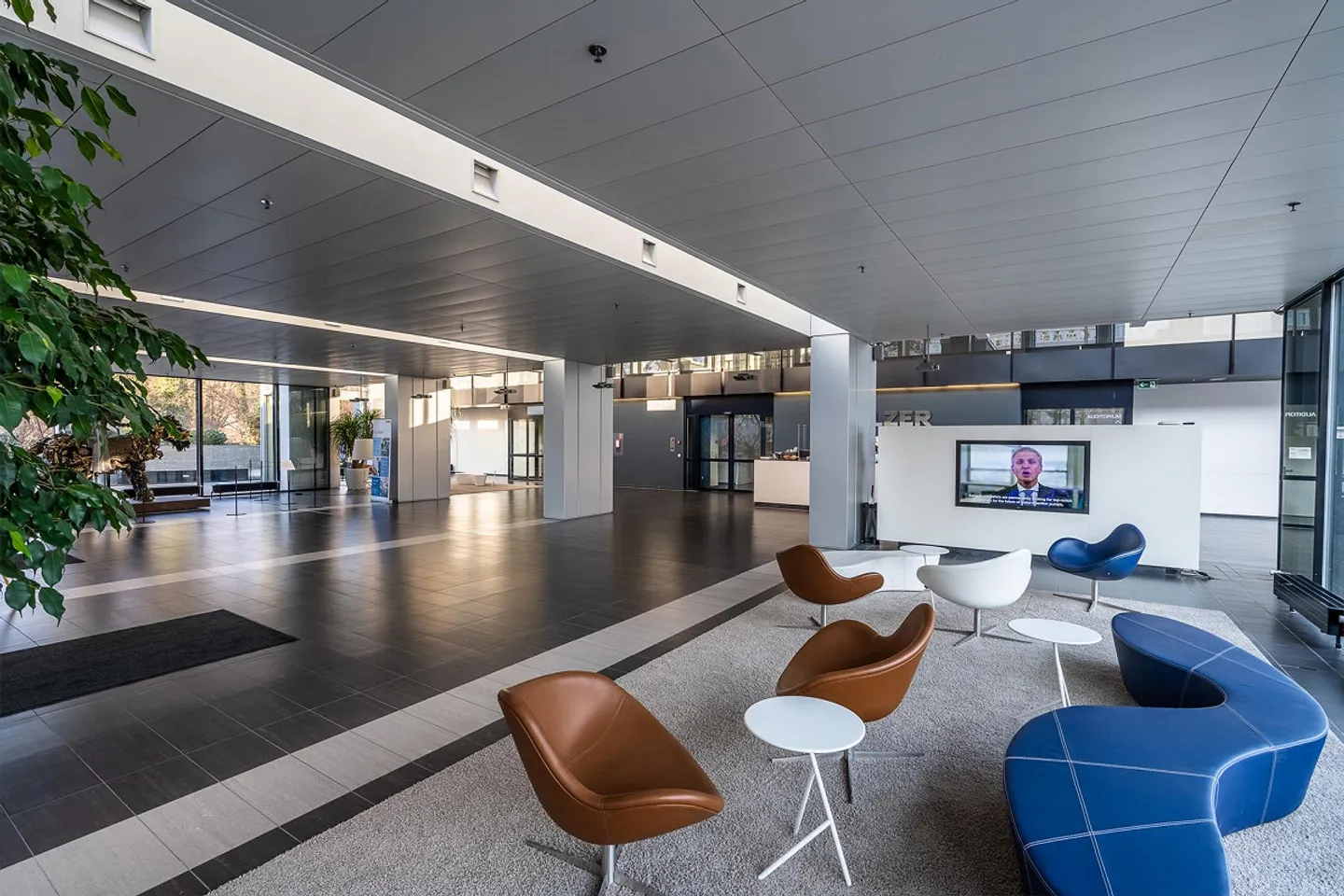 Wintower - Working Above the Rooftops of Winterthur! - Photo 2 of 13