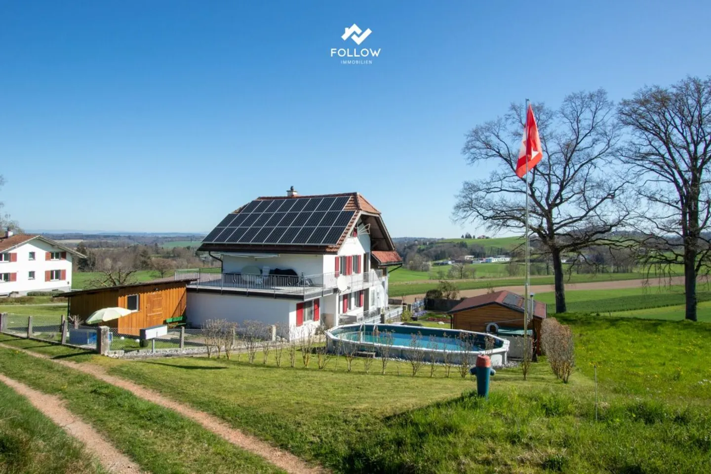 Grande maison bifamiliale - deux unités résidentielles, nature pure & confort moderne - Photo 1 sur 19