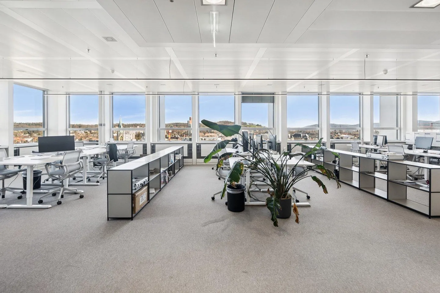 Wintower - Working Above the Rooftops of Winterthur! - Photo 7 of 13