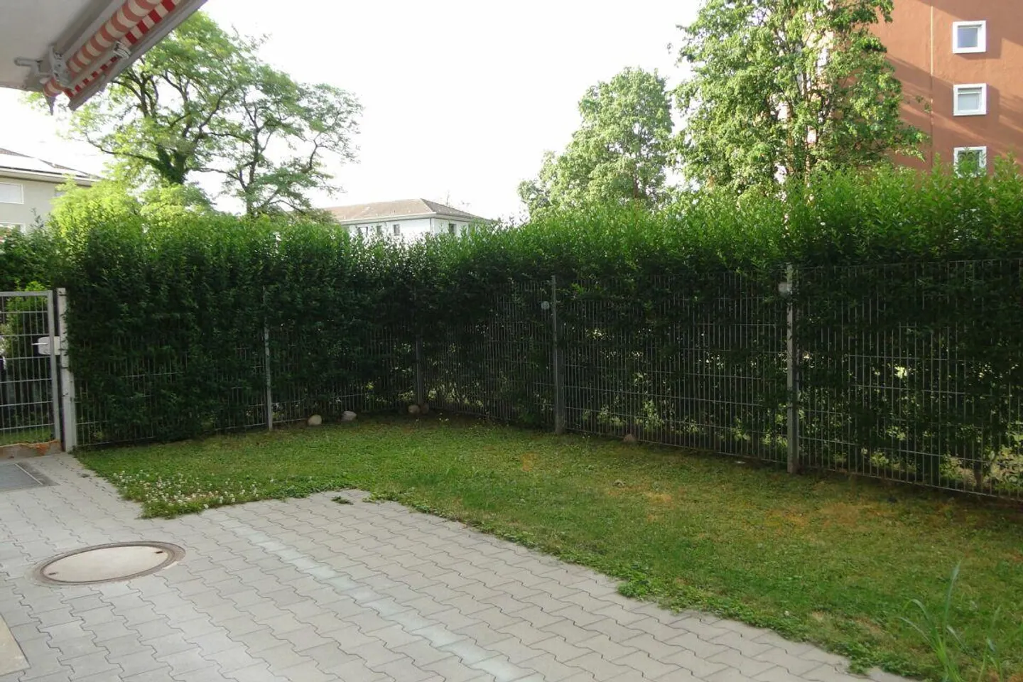 appartamento giardino ristrutturato di alta qualità e tranquillo - Foto 2 di 5