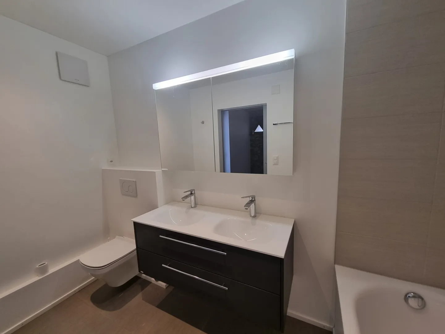 Luxuriöse 3,5-Zimmer-Wohnung im 1. Stock - Foto 7 von 11