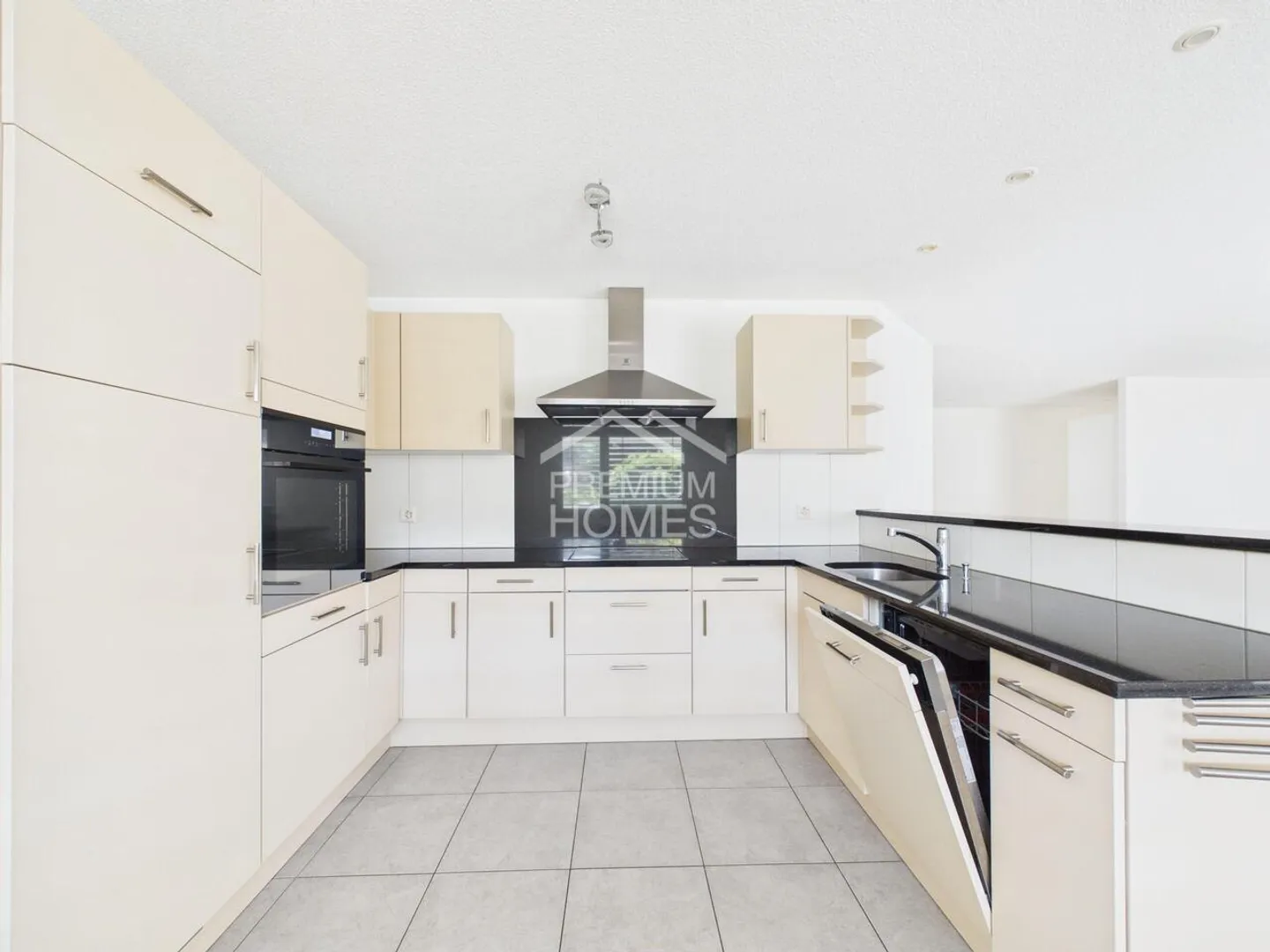 Plenty of space for the whole family! - Photo 5 of 13