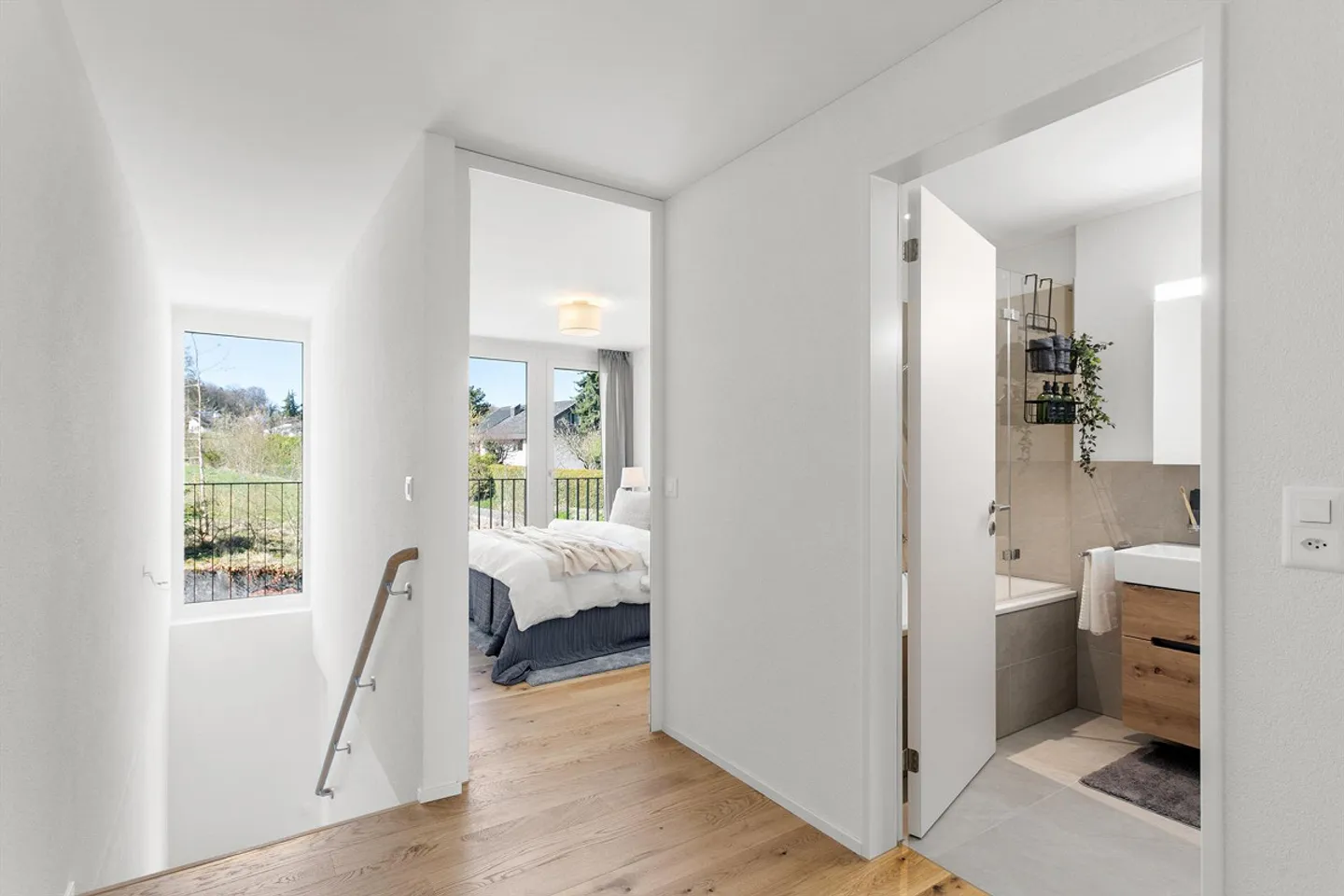 Appartamento di 4,5 stanze di nuova costruzione nel quartiere di Bernrain, piano terra con un po' di vista sul lago - Foto 5 di 30