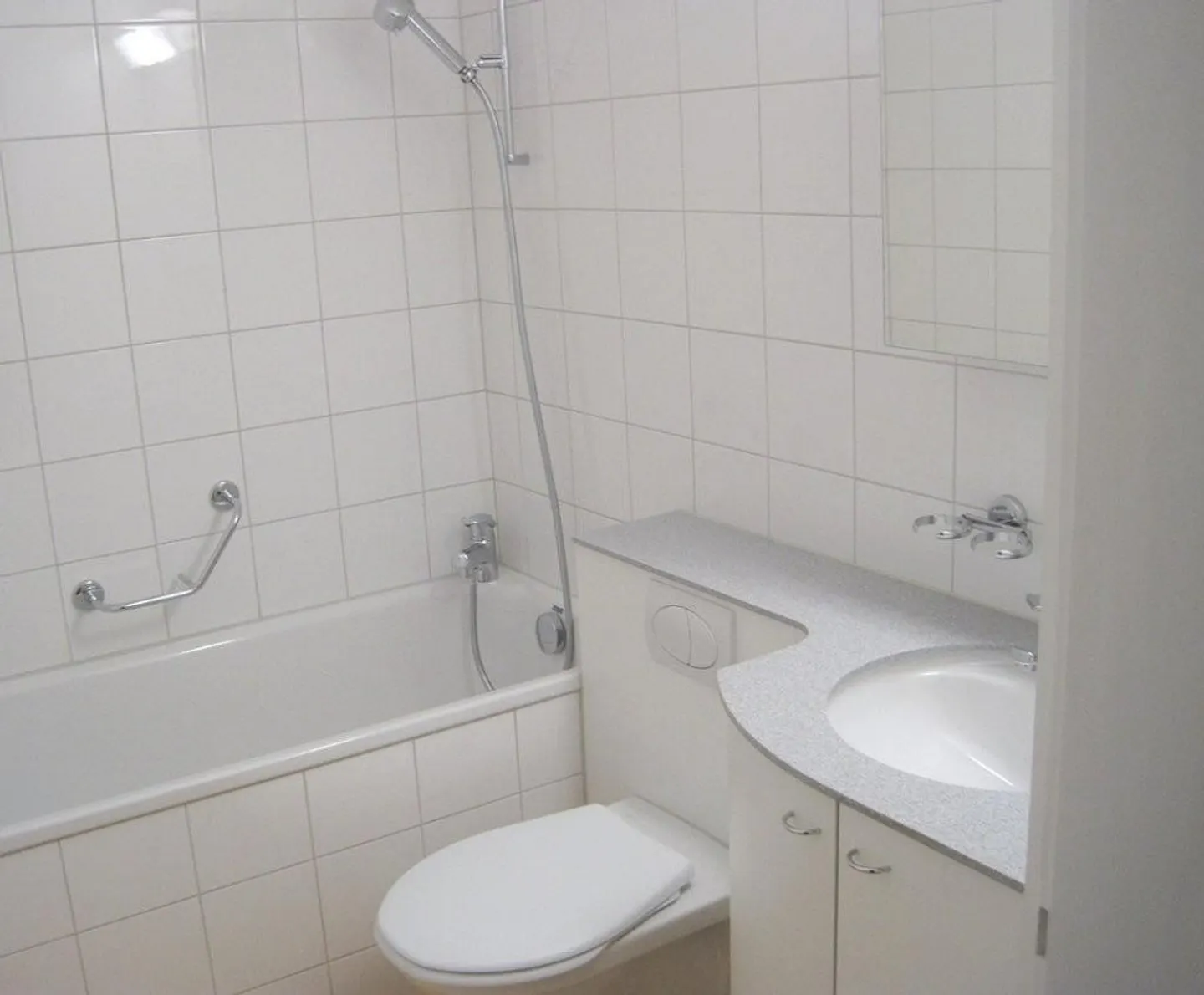 Bel appartement près de la ville de Thun ! - Photo 2 sur 8