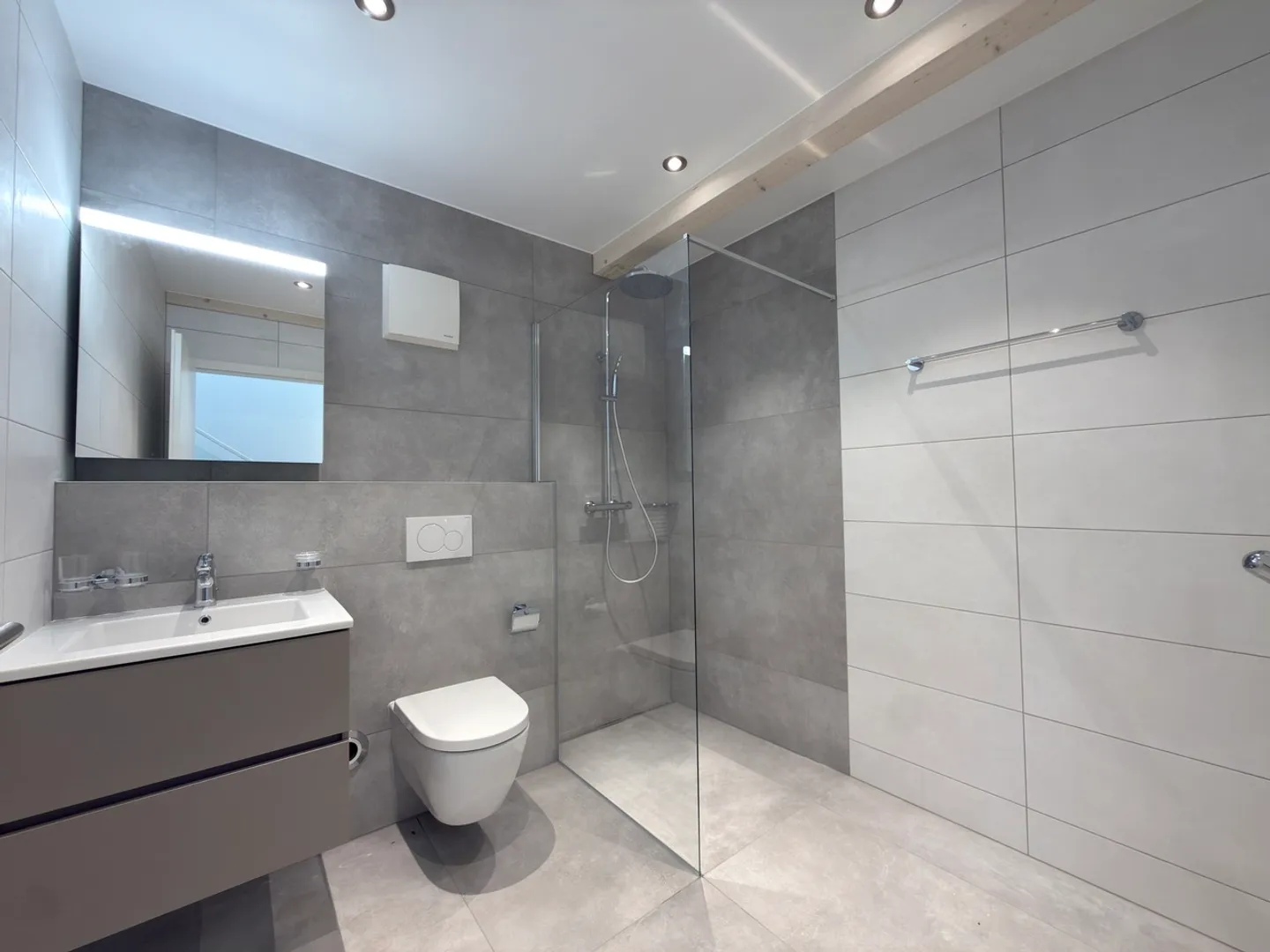 Appartement Triplex Charmant - Photo 4 sur 9