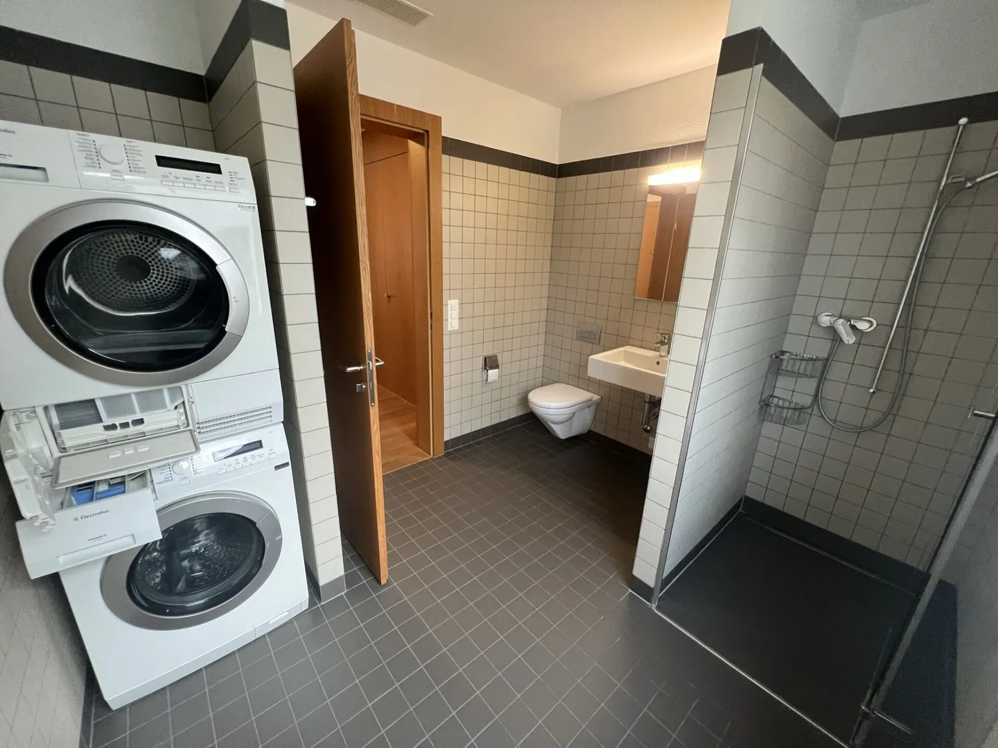 Geräumige Wohnung in Näfels - Foto 4 von 10