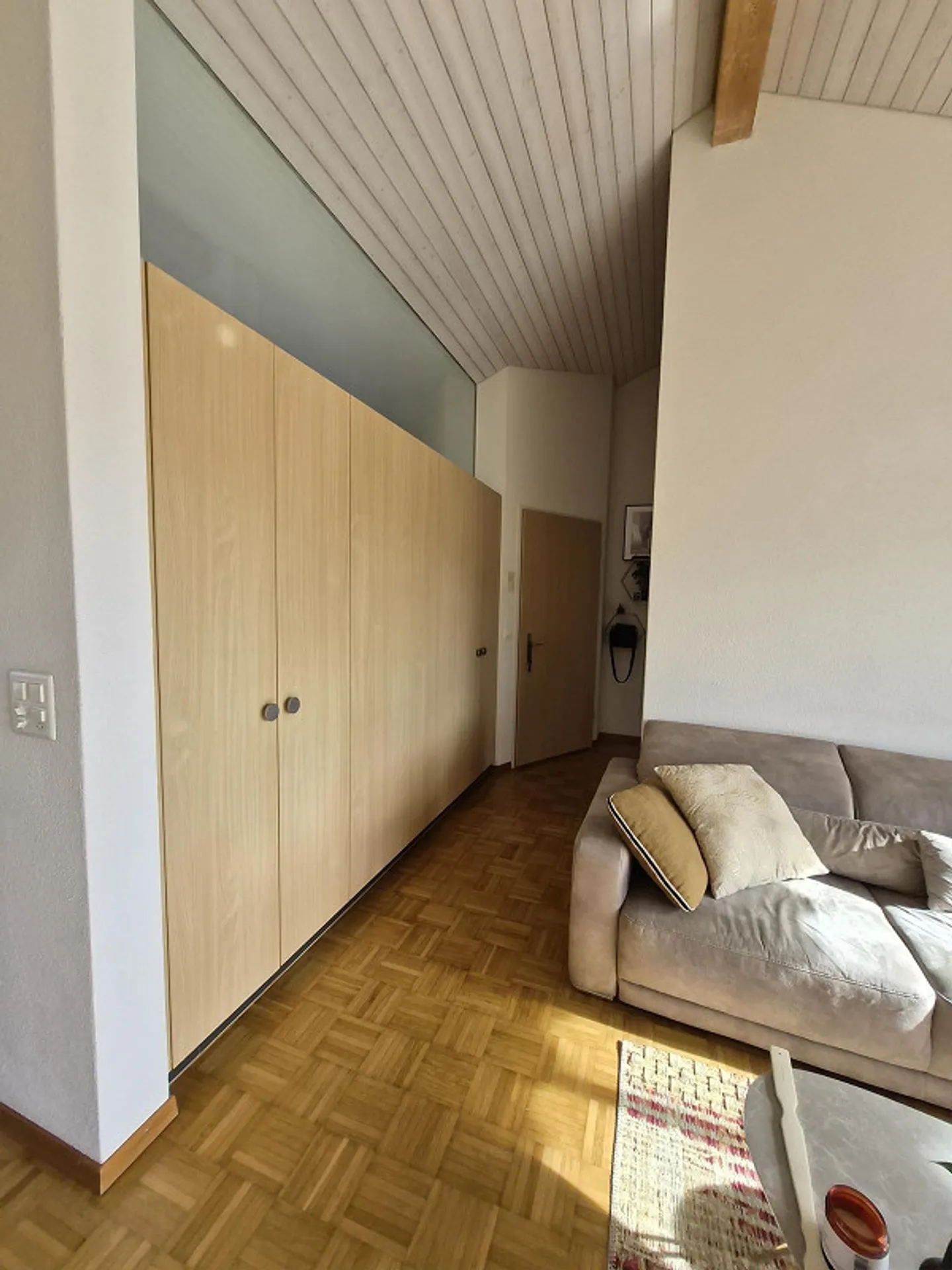 Appartamento luminoso di 4,5 stanze di 104 m2 - Foto 7 di 17