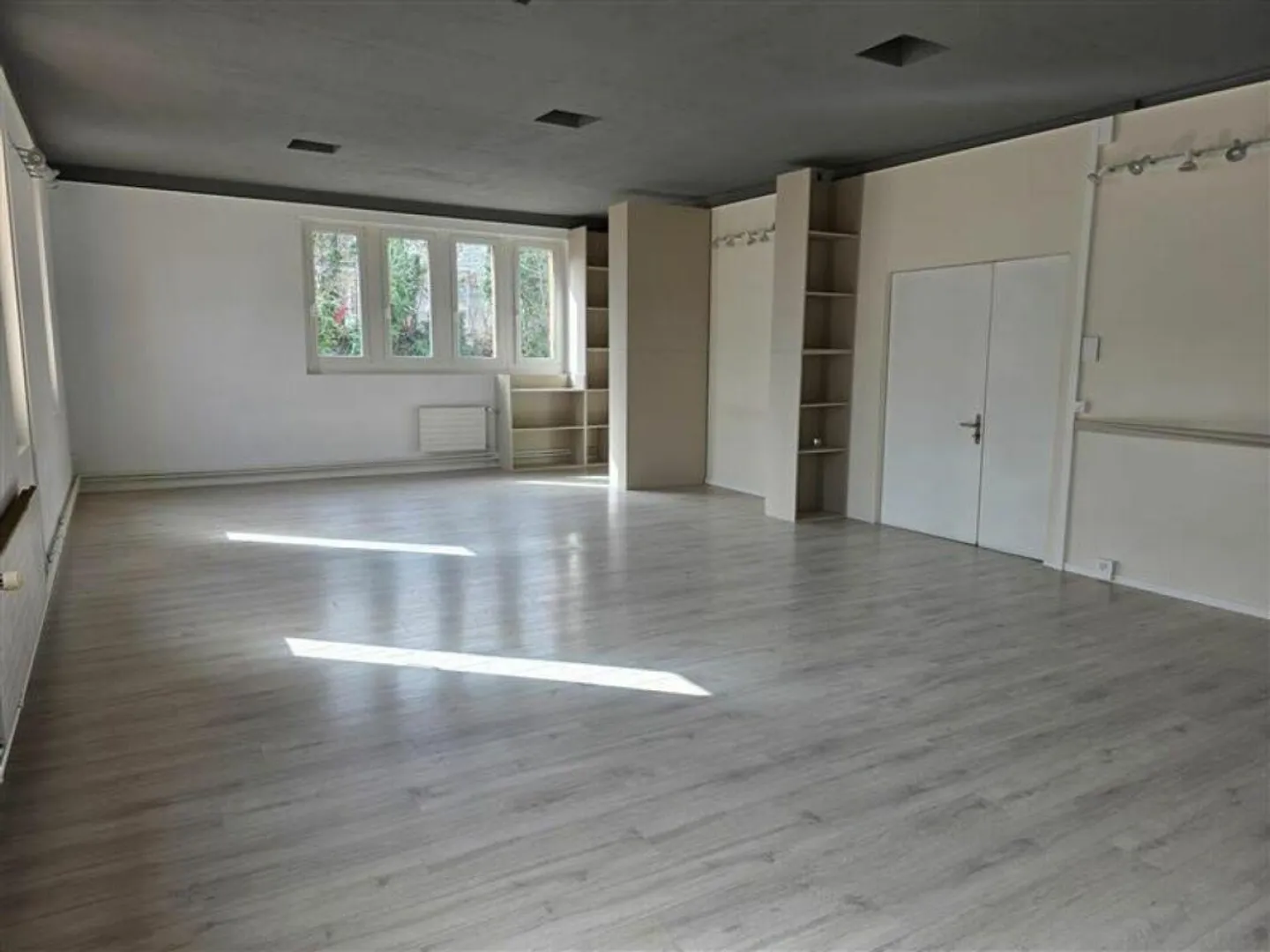 Offener Raum von 62m2 zu vermieten. Flon-Viertel - Foto 2 von 5