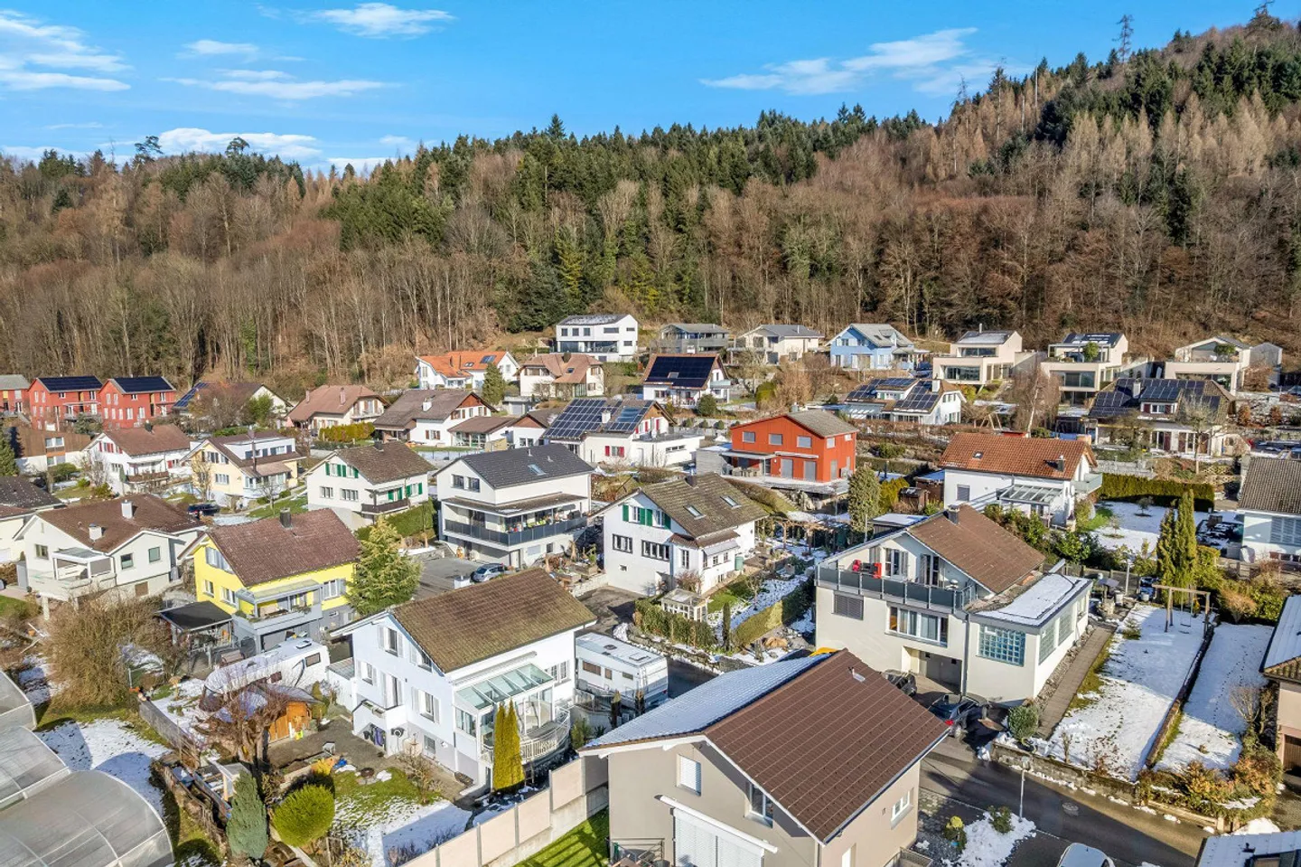 Incantevole casa unifamiliare di 4,5 stanze con oasi giardino - Foto 4 di 15