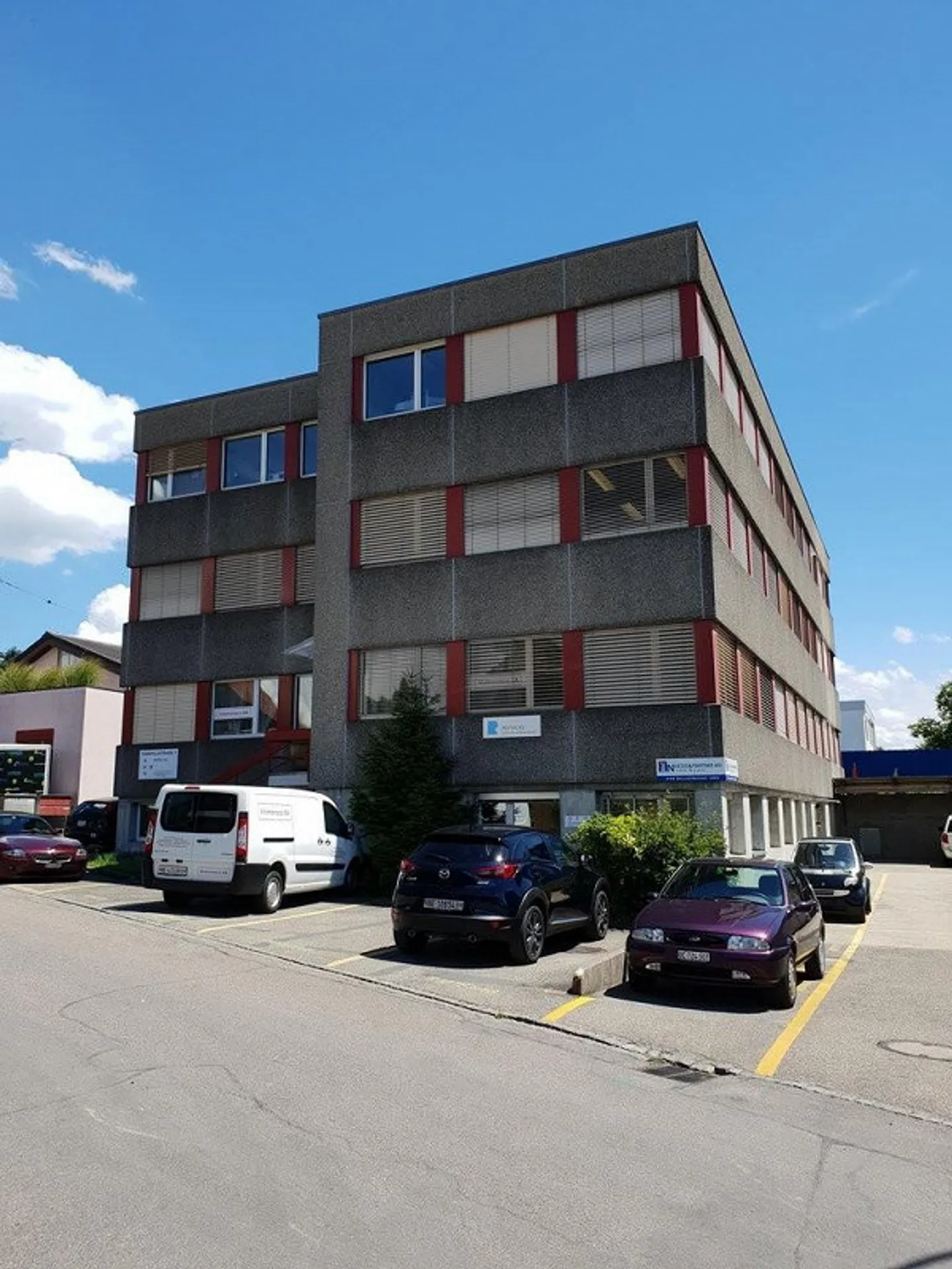 Ampie aree commerciali di 65,40 m2 nel "Hirzi" Zollikofen - Foto 1 di 1