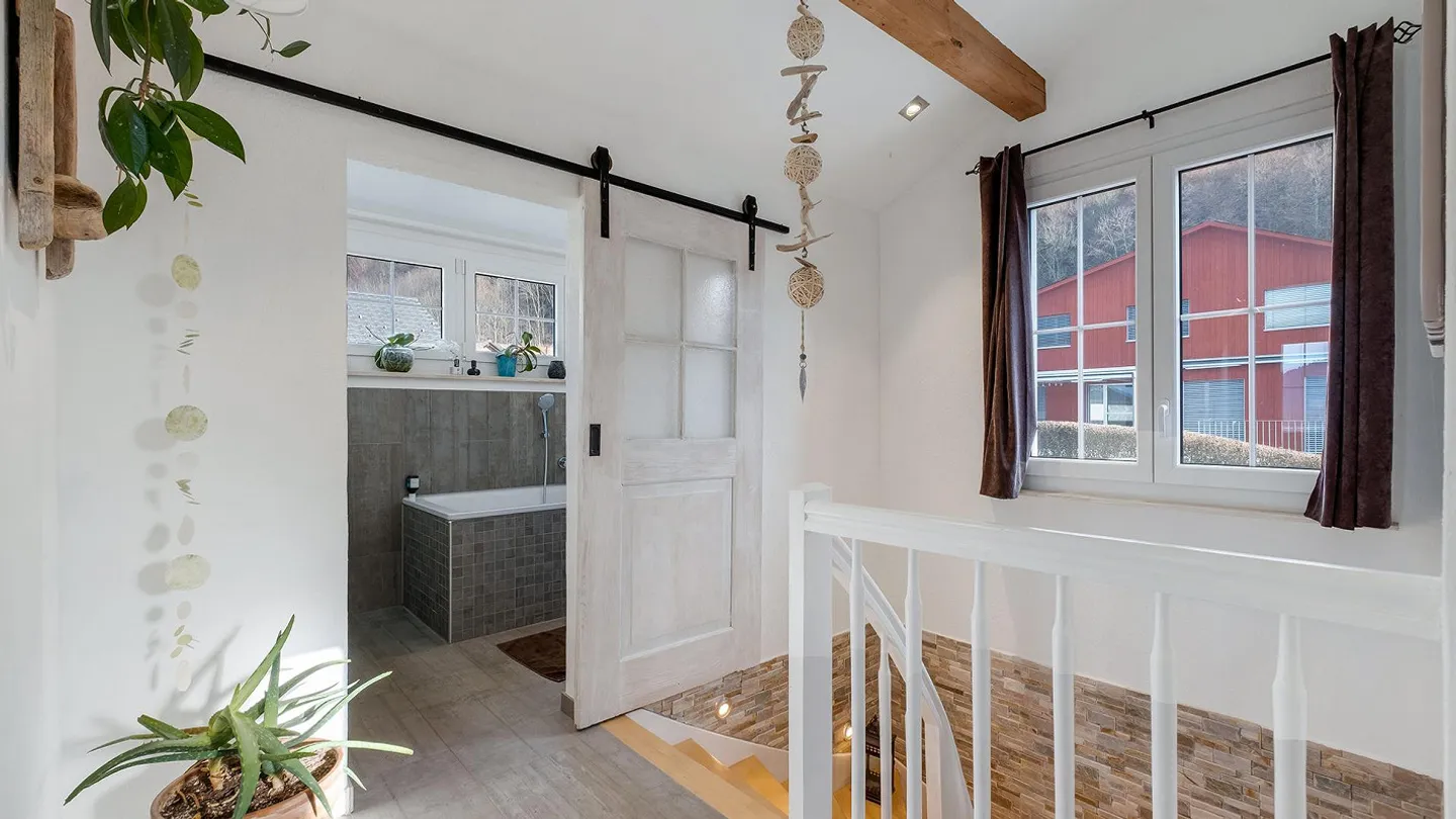 Incantevole casa unifamiliare di 4,5 stanze con oasi giardino - Foto 9 di 15