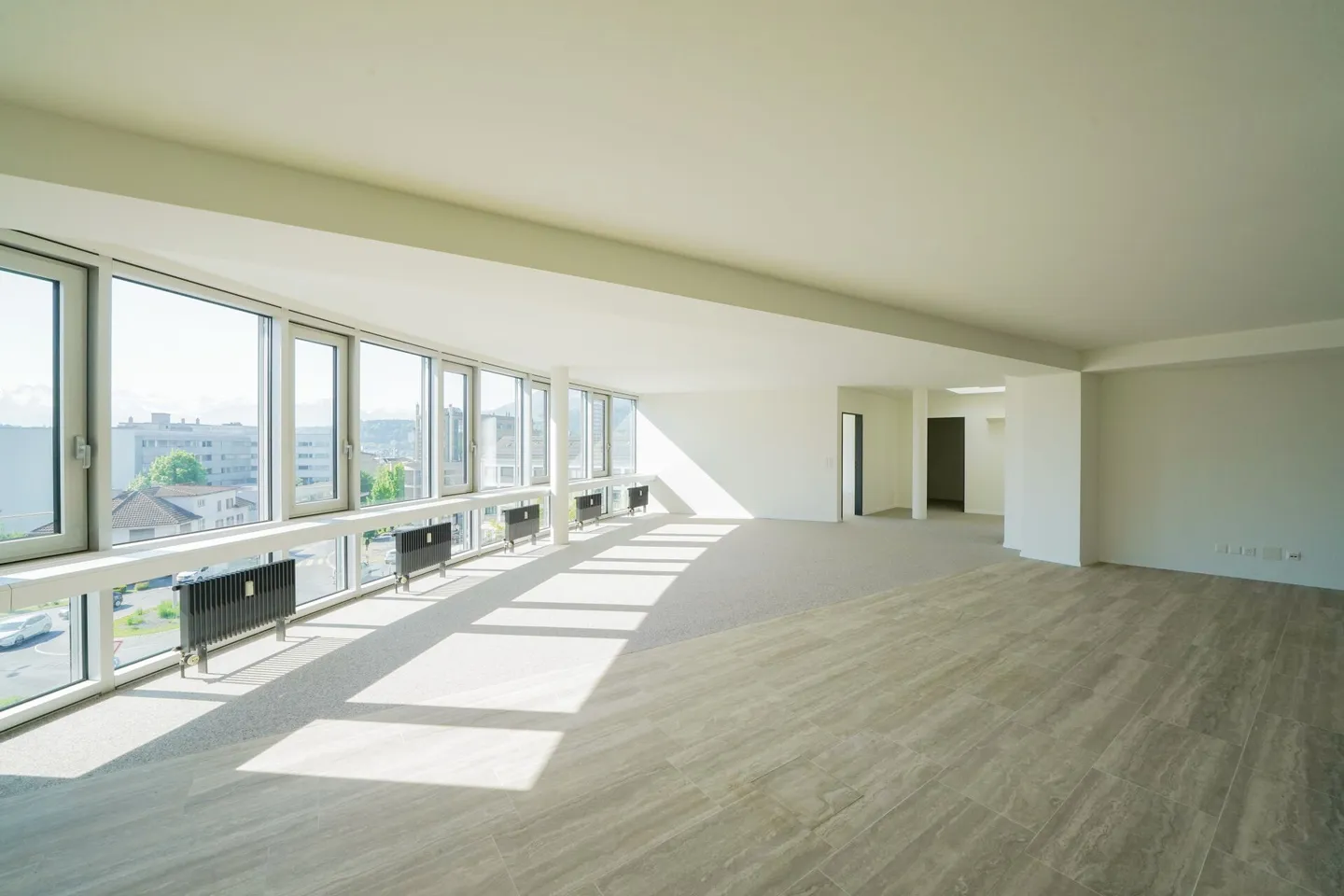 Posizione centrale incontra flessibilità: 256 m² per la tua attività - Foto 5 di 9