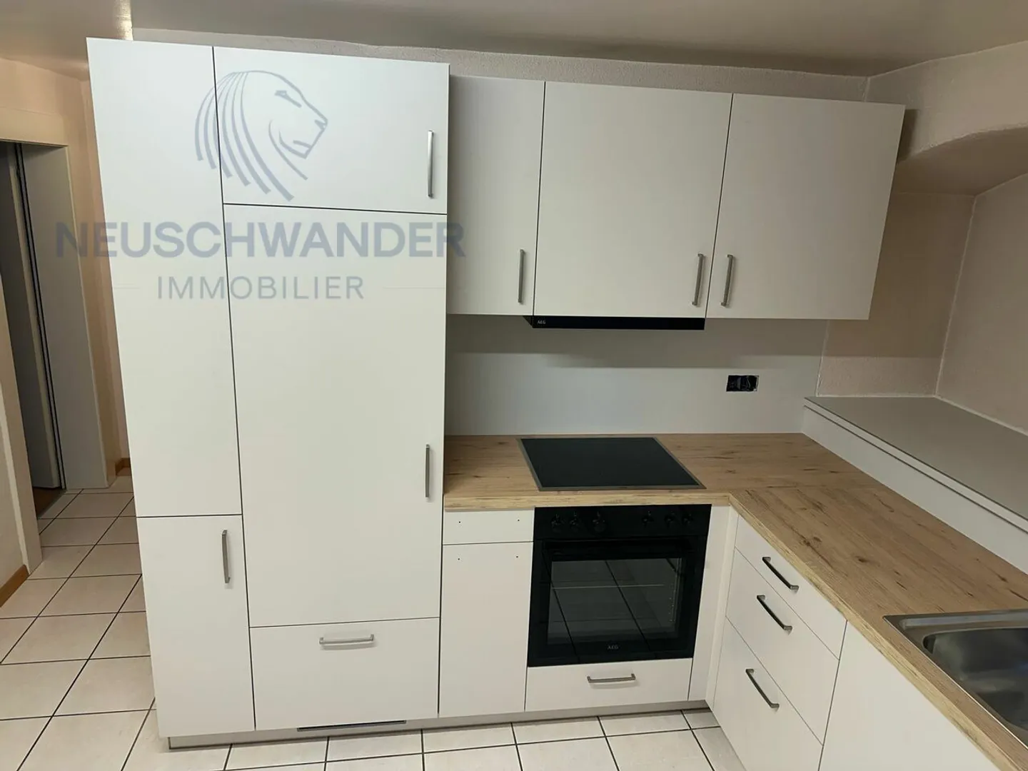 In a small building, comfortable apartment, practical close to the highway - Photo 10 of 11