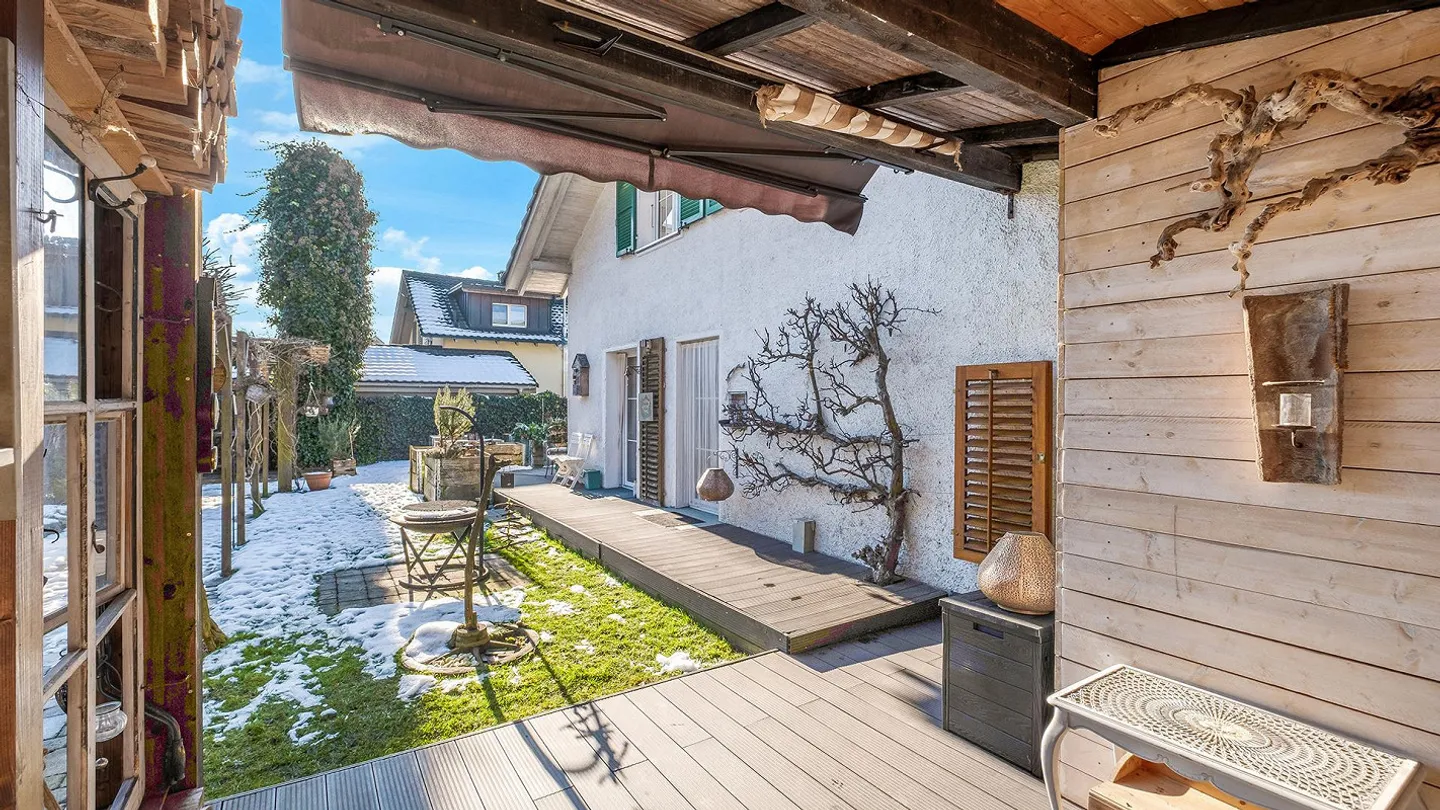 Incantevole casa unifamiliare di 4,5 stanze con oasi giardino - Foto 14 di 15