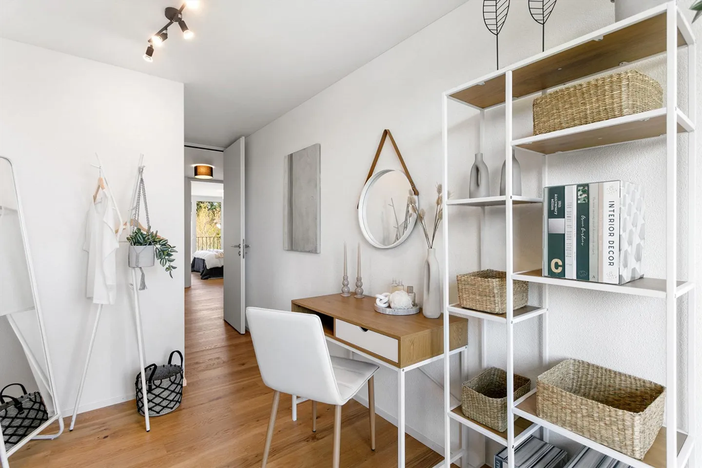 Appartamento di 4,5 stanze di nuova costruzione nel quartiere di Bernrain, piano terra con un po' di vista sul lago - Foto 13 di 30