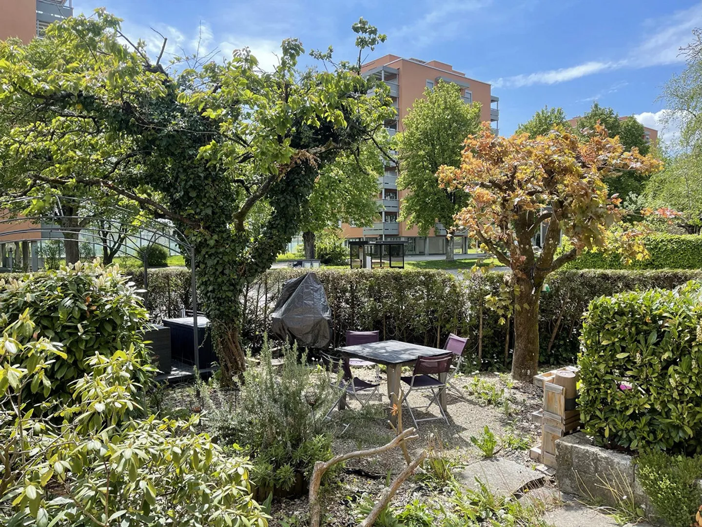 Appartement de 3,5 pièces au rez-de-chaussée (4 appartements) avec espace jardin - Photo 16 sur 22