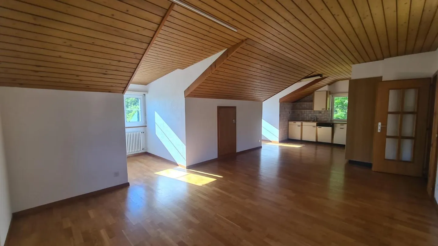 Top floor 4.5 rooms - Photo 1 of 8