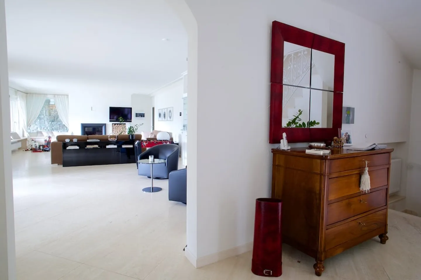 Bellissima villa con vista lago in posizione elevata a Figino - Foto 13 di 15