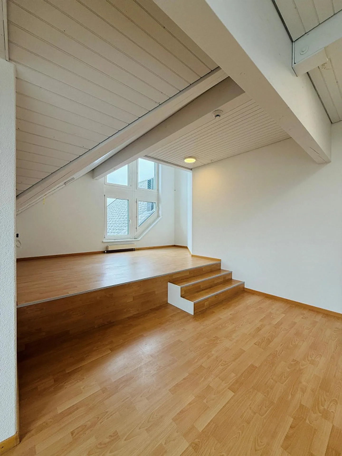 Modernes Büro in Berikon - Foto 4 von 5