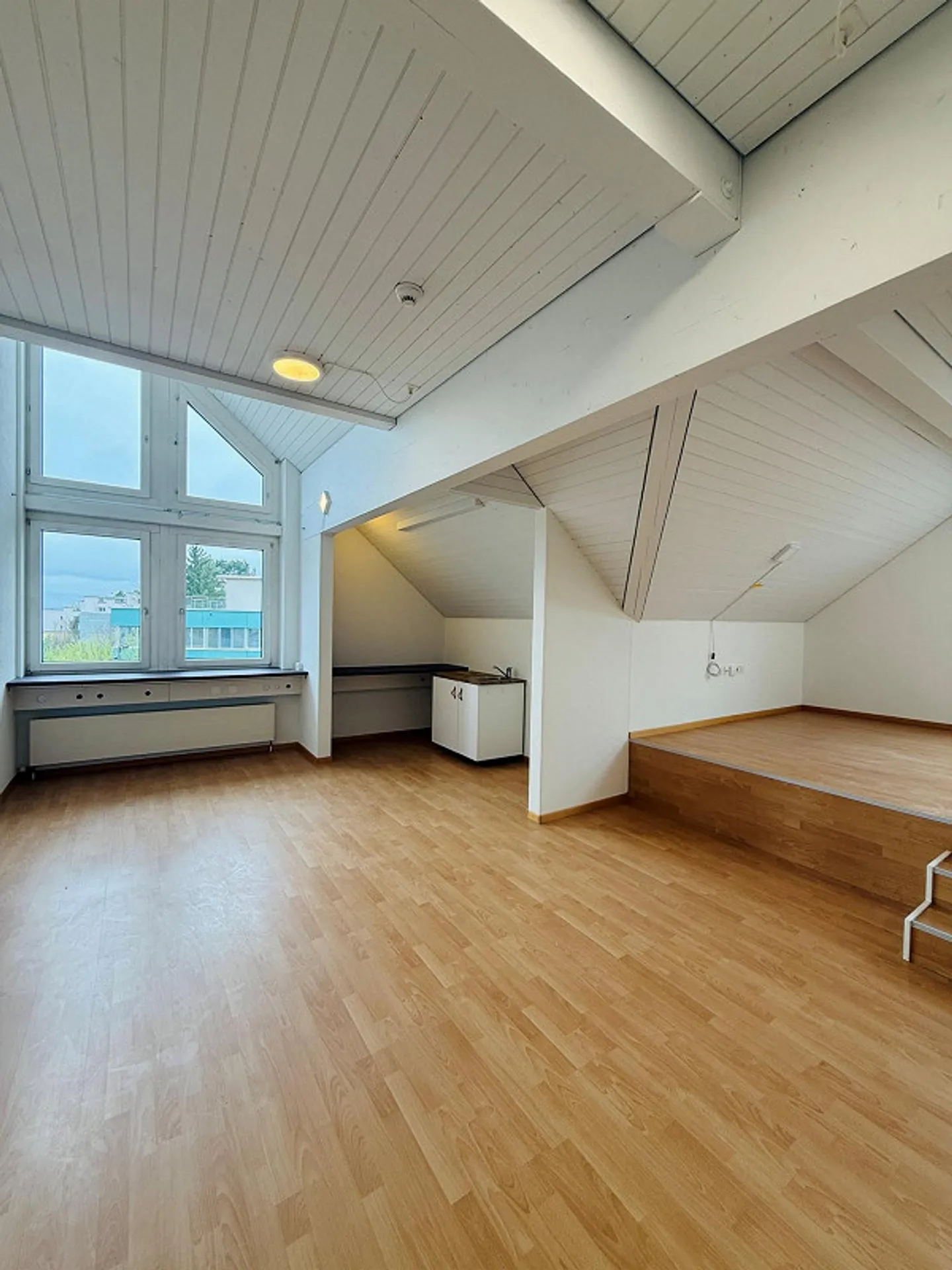 Modernes Büro in Berikon - Foto 3 von 5