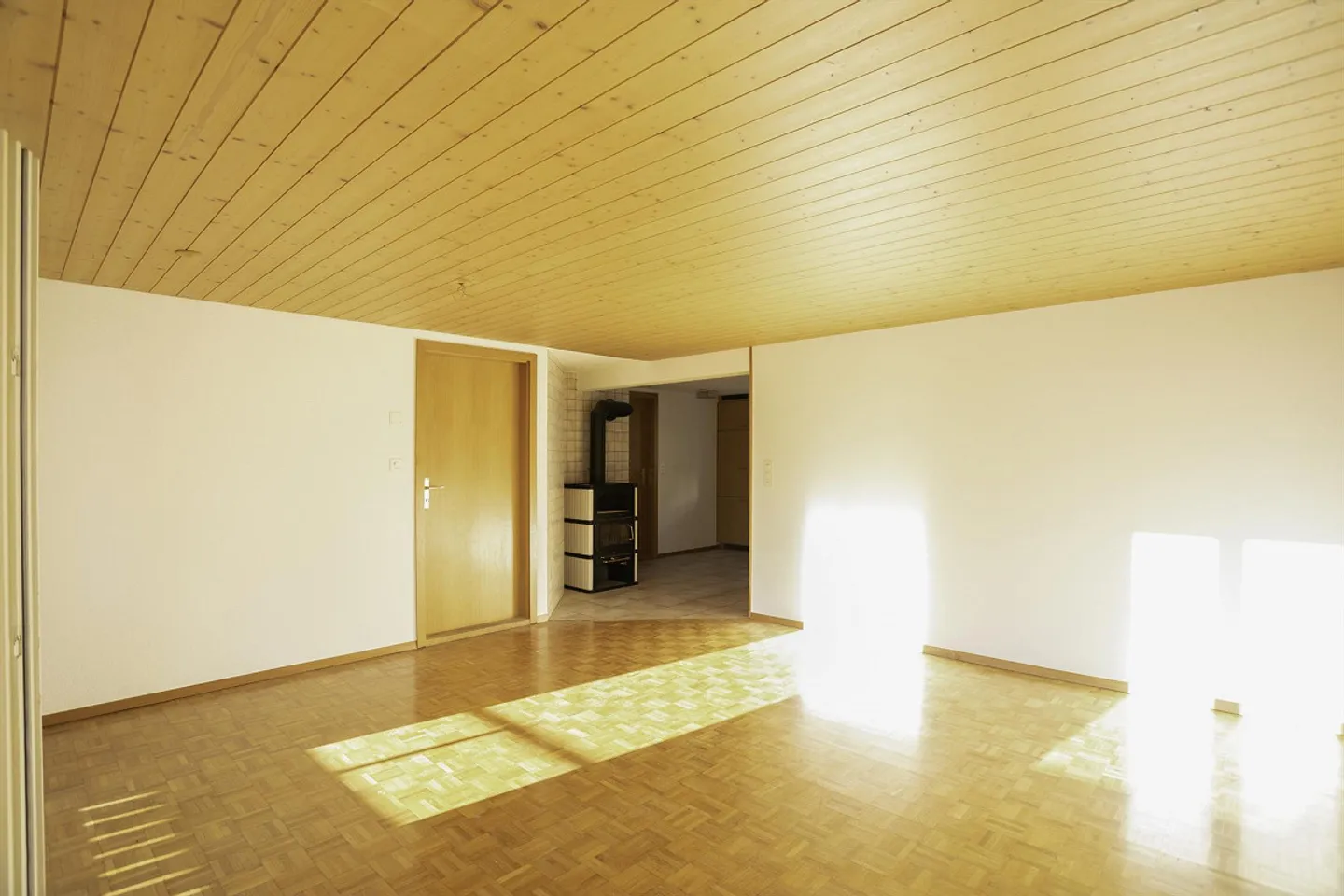 3.5 Room Apartment - Photo 1 of 10
