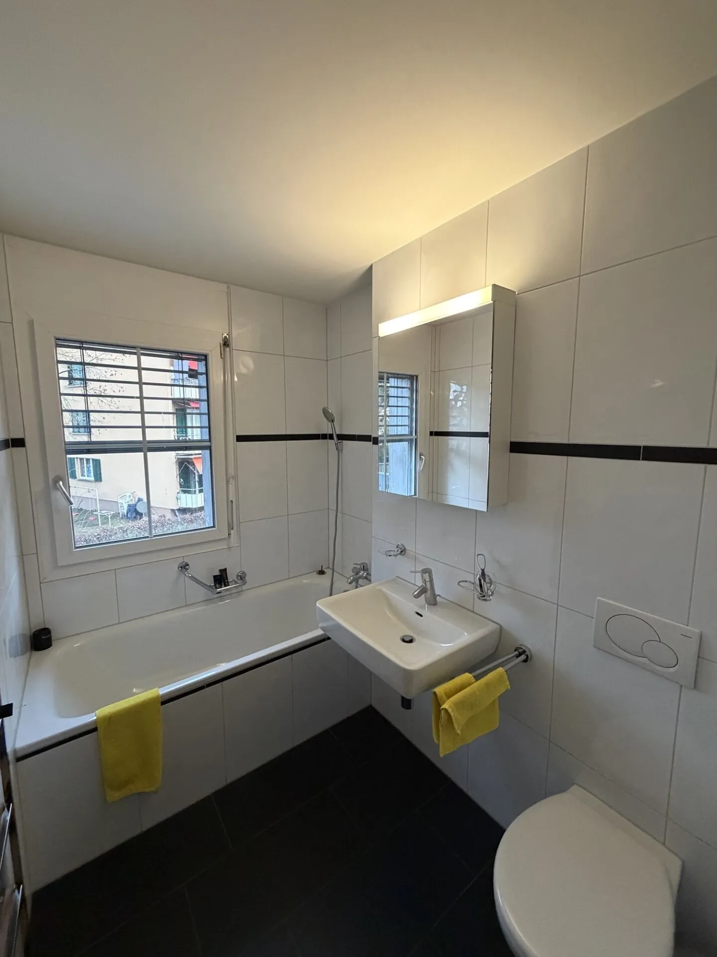 Modern 2.5-room apartment centrally located in Kloten - Photo 6 of 8