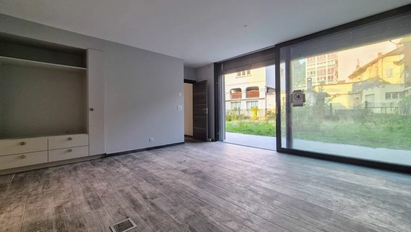 2-Zimmer-Büro im Zentrum von Monthey - Foto 2 von 3