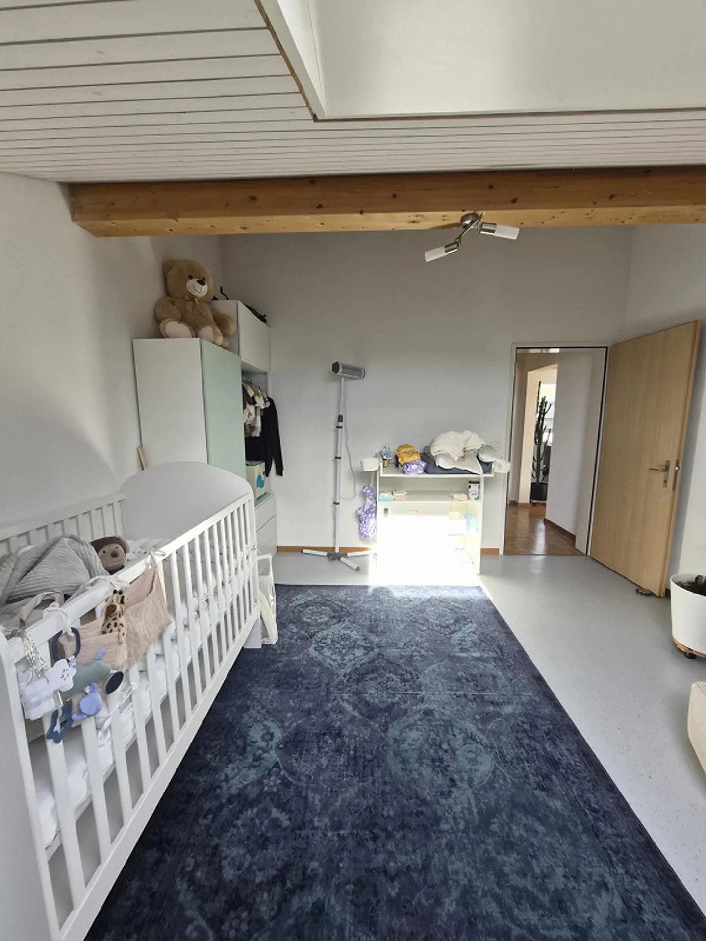 Appartamento luminoso di 4,5 stanze di 104 m2 - Foto 14 di 17