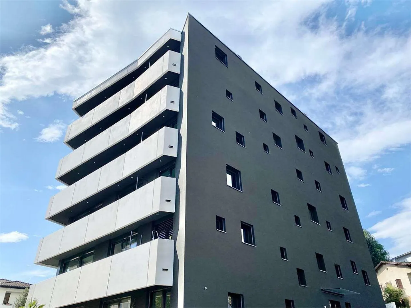 Refined New Apartments in Breganzona - Photo 9 of 11