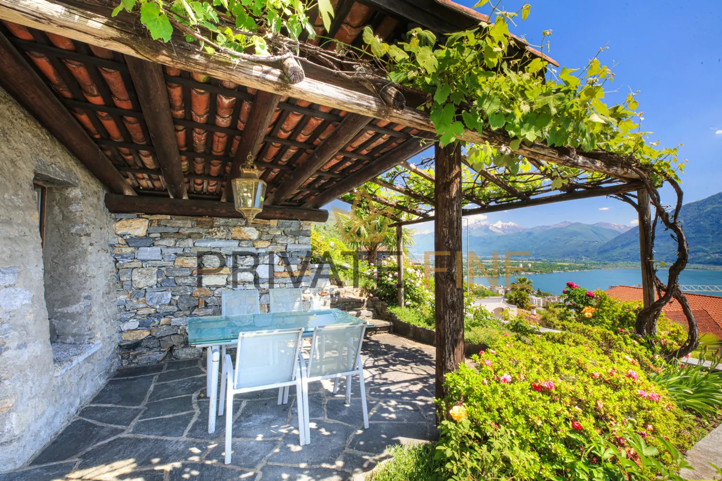 Vivere con vista: Casa principale elegante & Rustico affascinante (25) - Foto 2 di 14