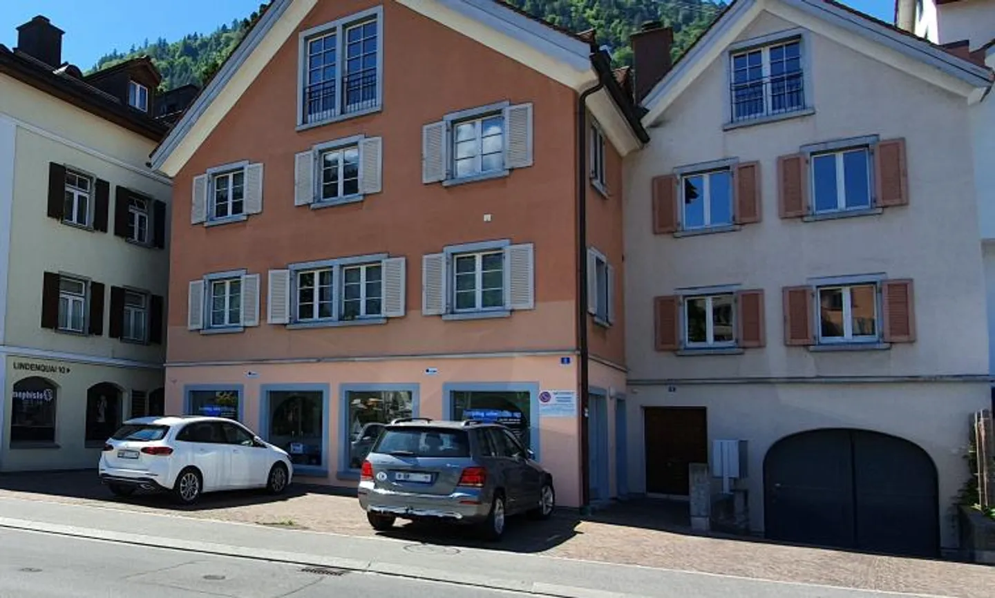 Place de garage pour petite voiture au Lindenquai 6/10 - Photo 1 sur 1