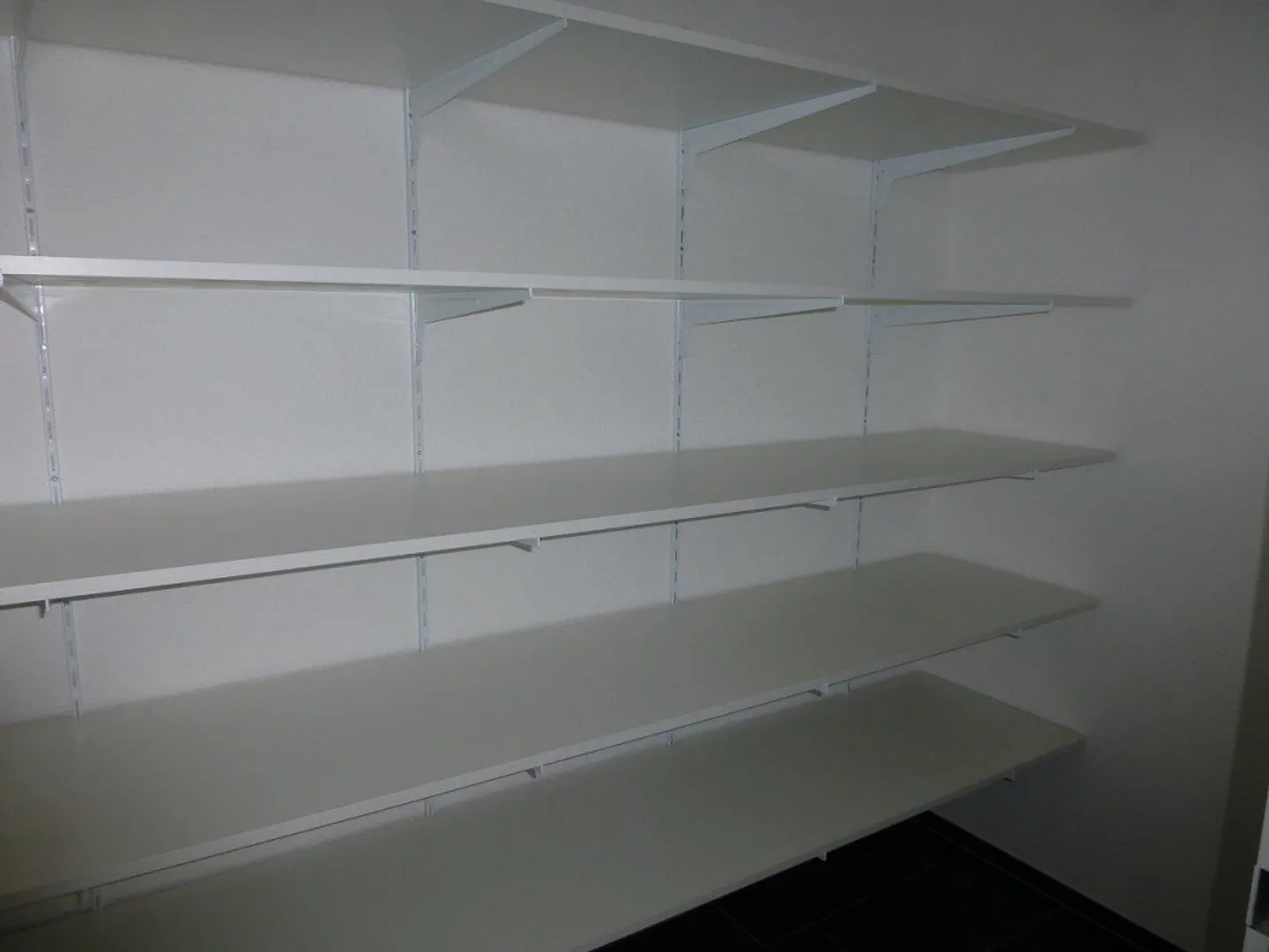 Spacious 4 1/2 room apartment in Schmitter West - Photo 6 of 22