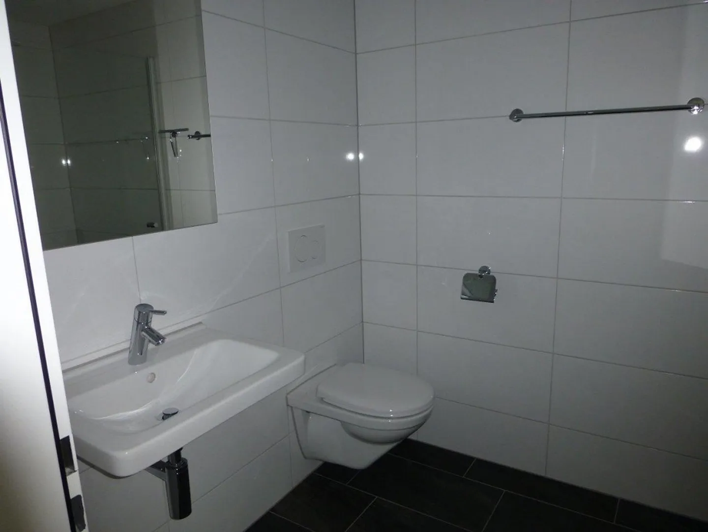 Spacious 4 1/2 room apartment in Schmitter West - Photo 8 of 22